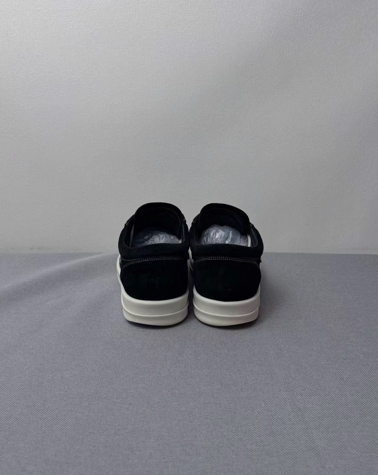 Rick Owens Rick Owens Suede Black Lowtop Sneakers 39 Women Size US 8.5 / IT 38.5 - 7 Thumbnail