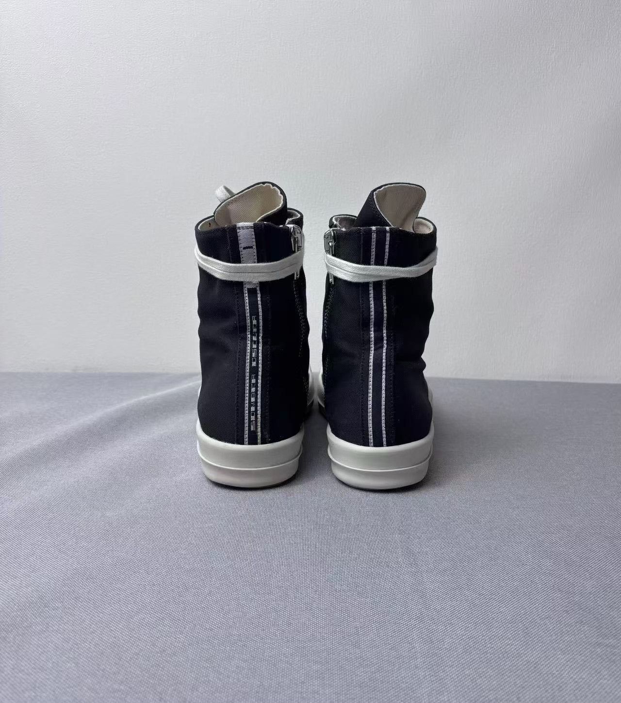Rick Owens Rick Owens Hoodie 42 Men Size US M / EU 48-50 / 2 - 5 Thumbnail