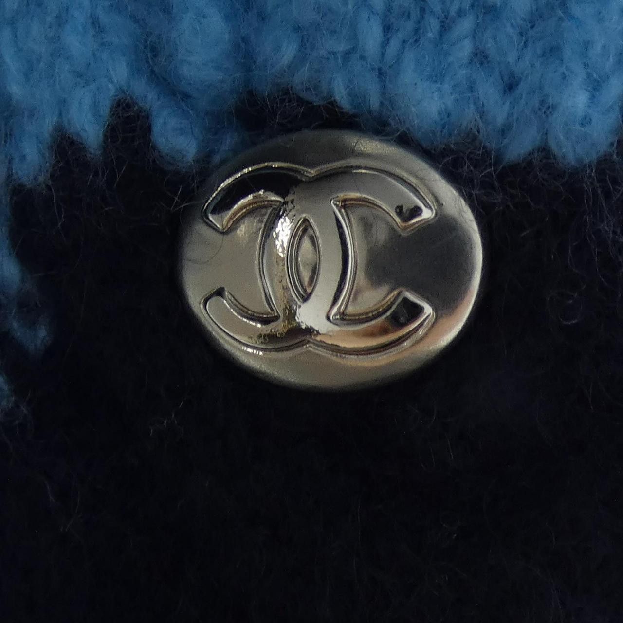 Chanel Chanel Chanel Cashmere Knitwear Textile Tops P73247K10553 DUTY FREE for USA Size ONE SIZE - 8 Thumbnail