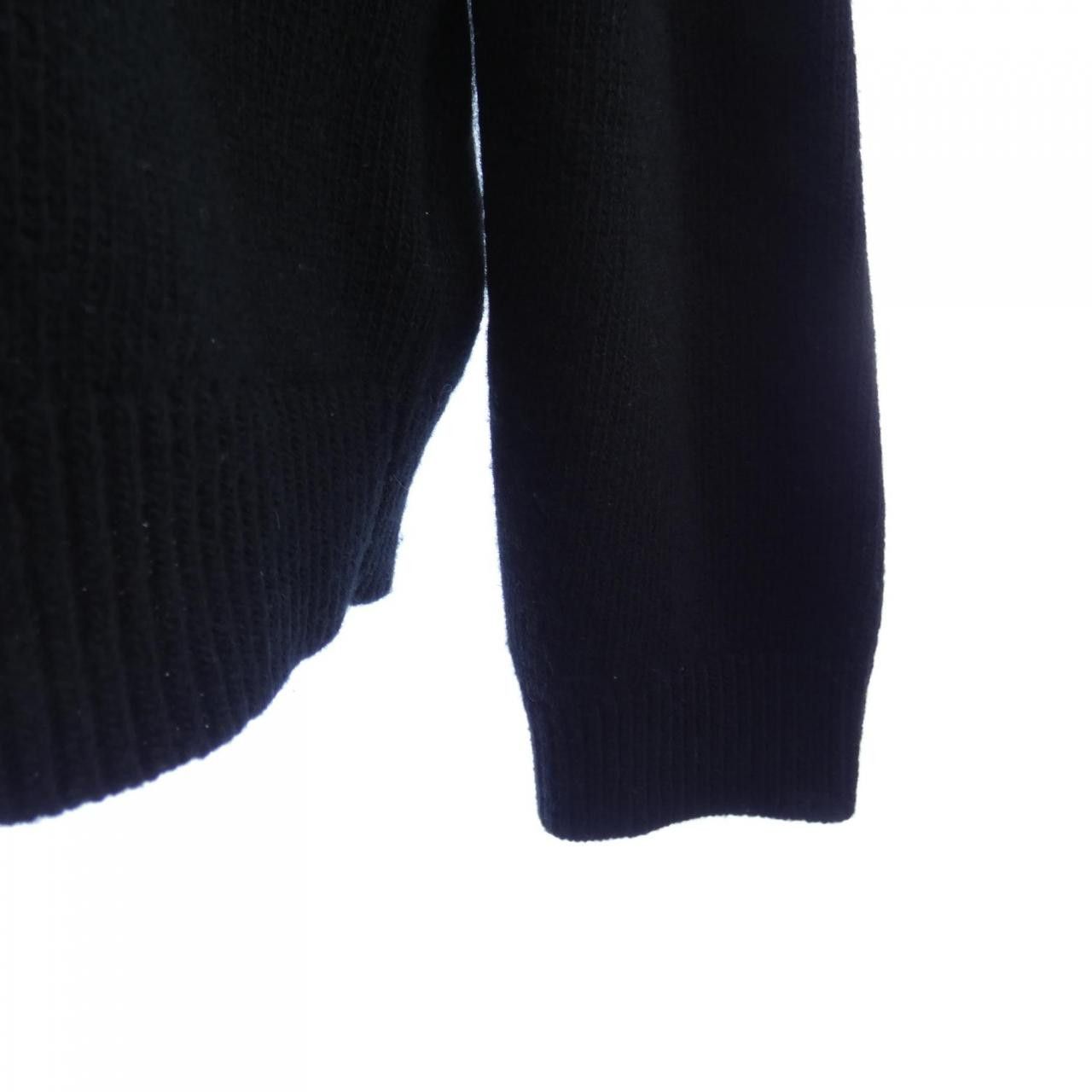 Valentino Valentino Valentino Knitwear Textile Tops SV3KC04E5JA DUTY FREE for USA Size ONE SIZE - 7 Thumbnail