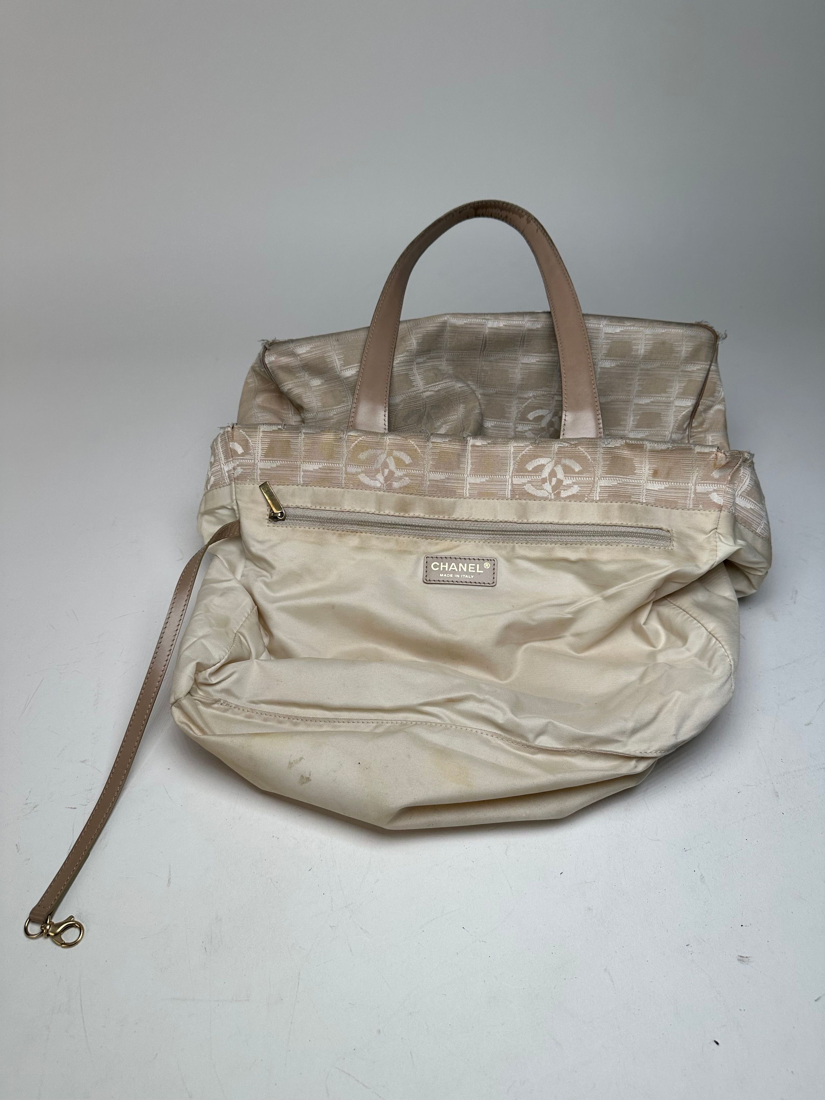 Chanel Vintage Monogram New Travel Line Canvas Leather Tote Bag Bei Size ONE SIZE - 2 Thumbnail