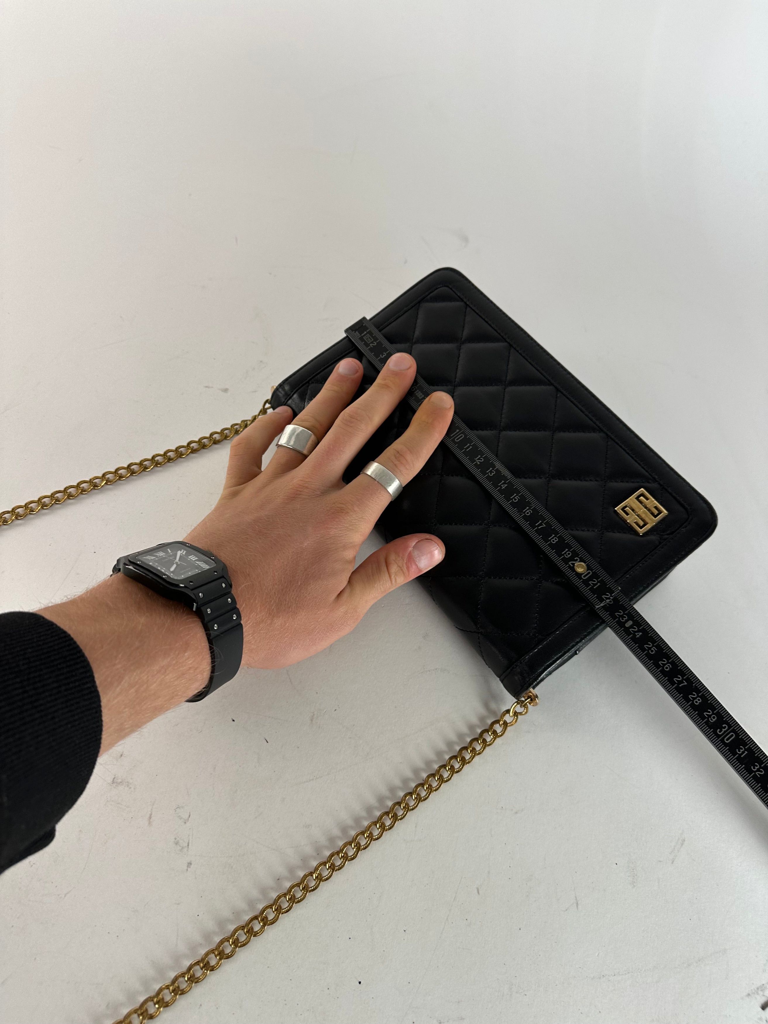 Givenchy Vintage 4G Leather Shoulder Bag Black Size ONE SIZE - 11 Thumbnail