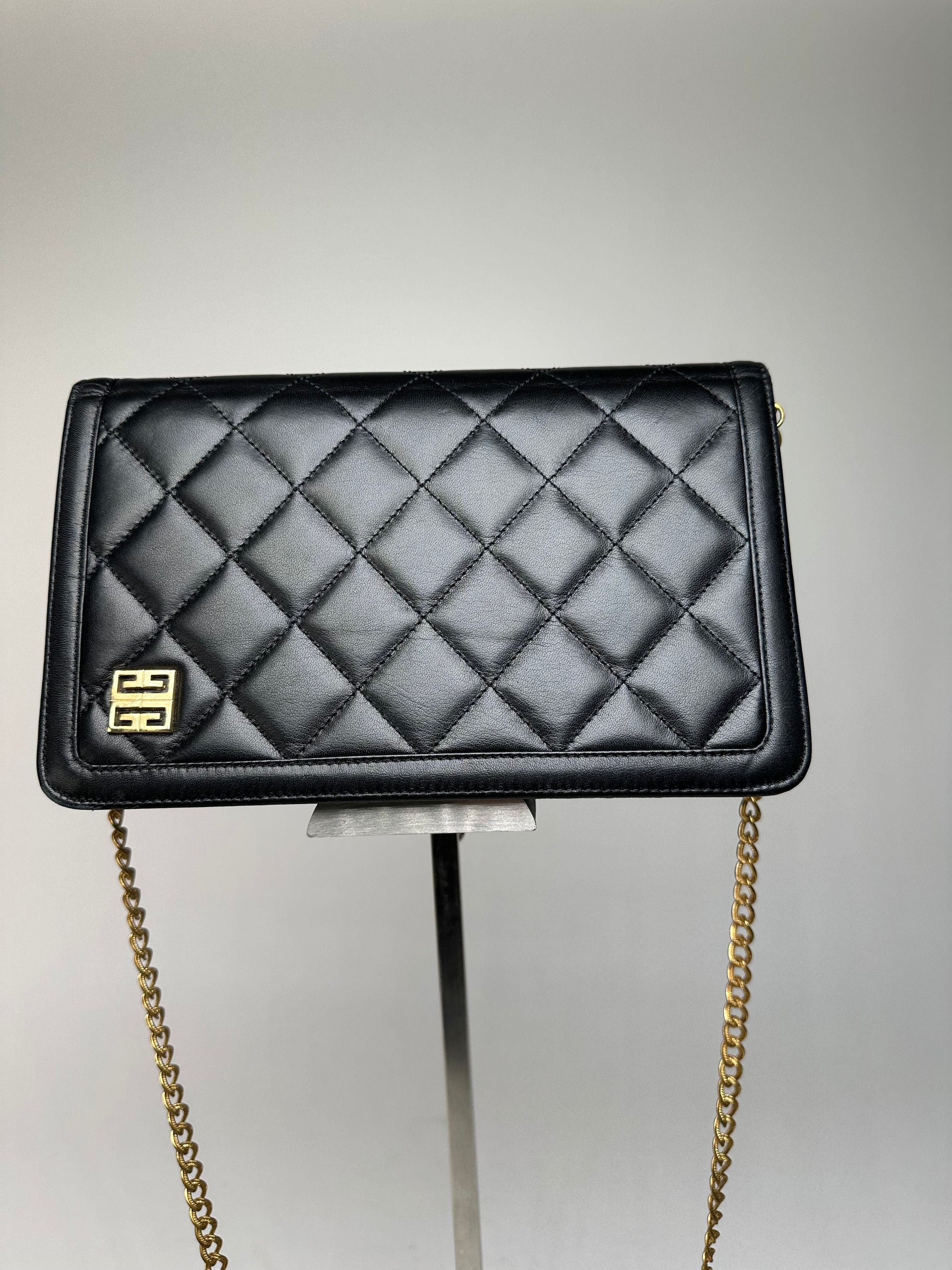 Givenchy Vintage 4G Leather Shoulder Bag Black Size ONE SIZE - 9 Thumbnail