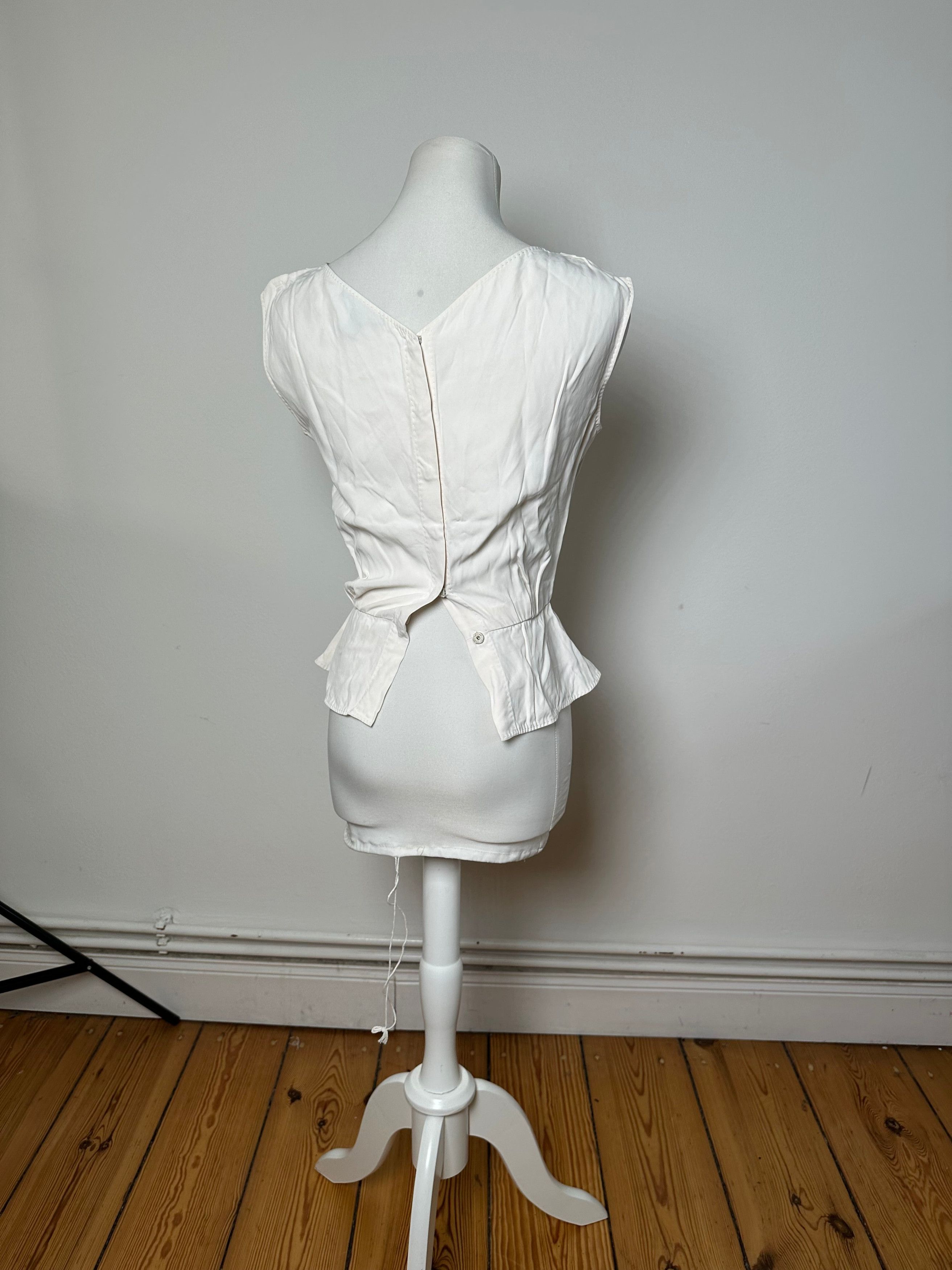 Louis Vuitton Vintage Silk Top White 34/XS Size XS / US 0-2 / IT 36-38 - 3 Thumbnail