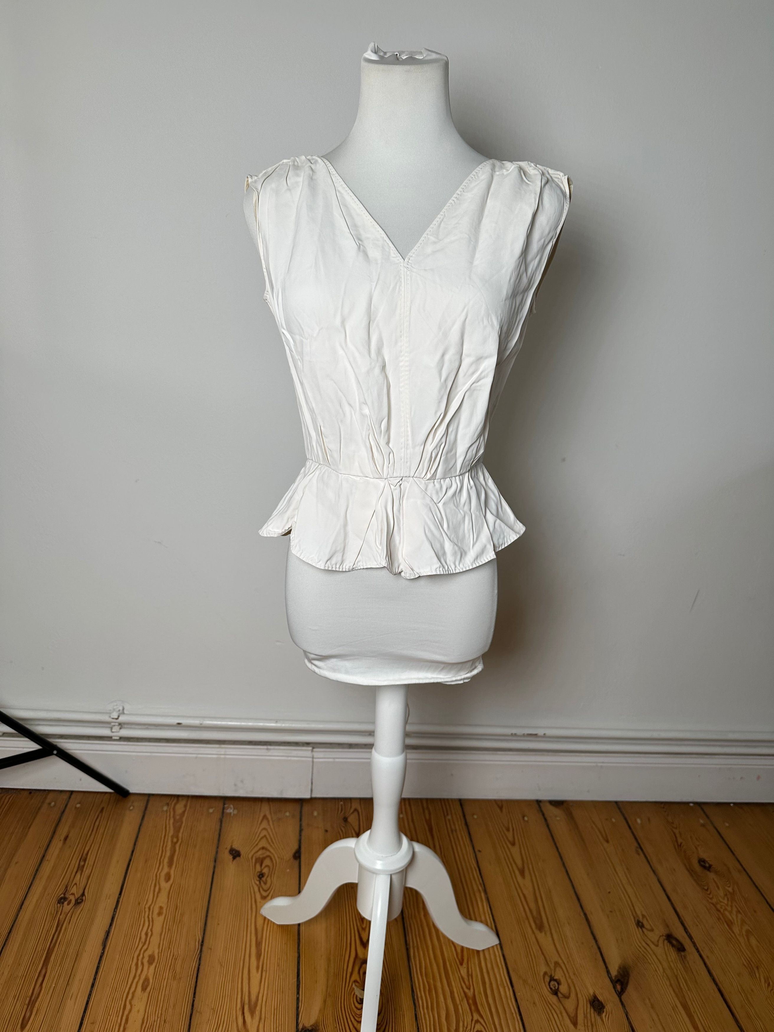 Louis Vuitton Vintage Silk Top White 34/XS Size XS / US 0-2 / IT 36-38 - 14 Thumbnail