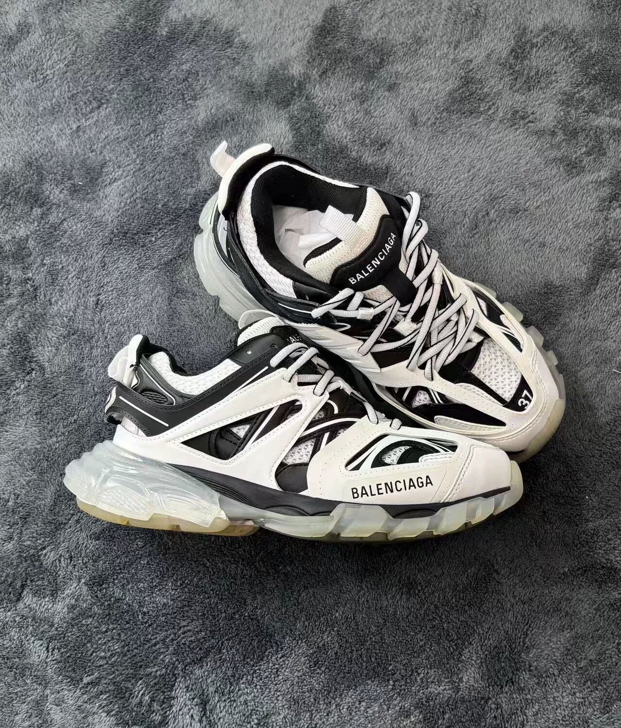 Balenciaga Balenciaga Patchwork Black Lowtop Sneakers 37 Men Size US 5 / EU 37 - 3 Thumbnail