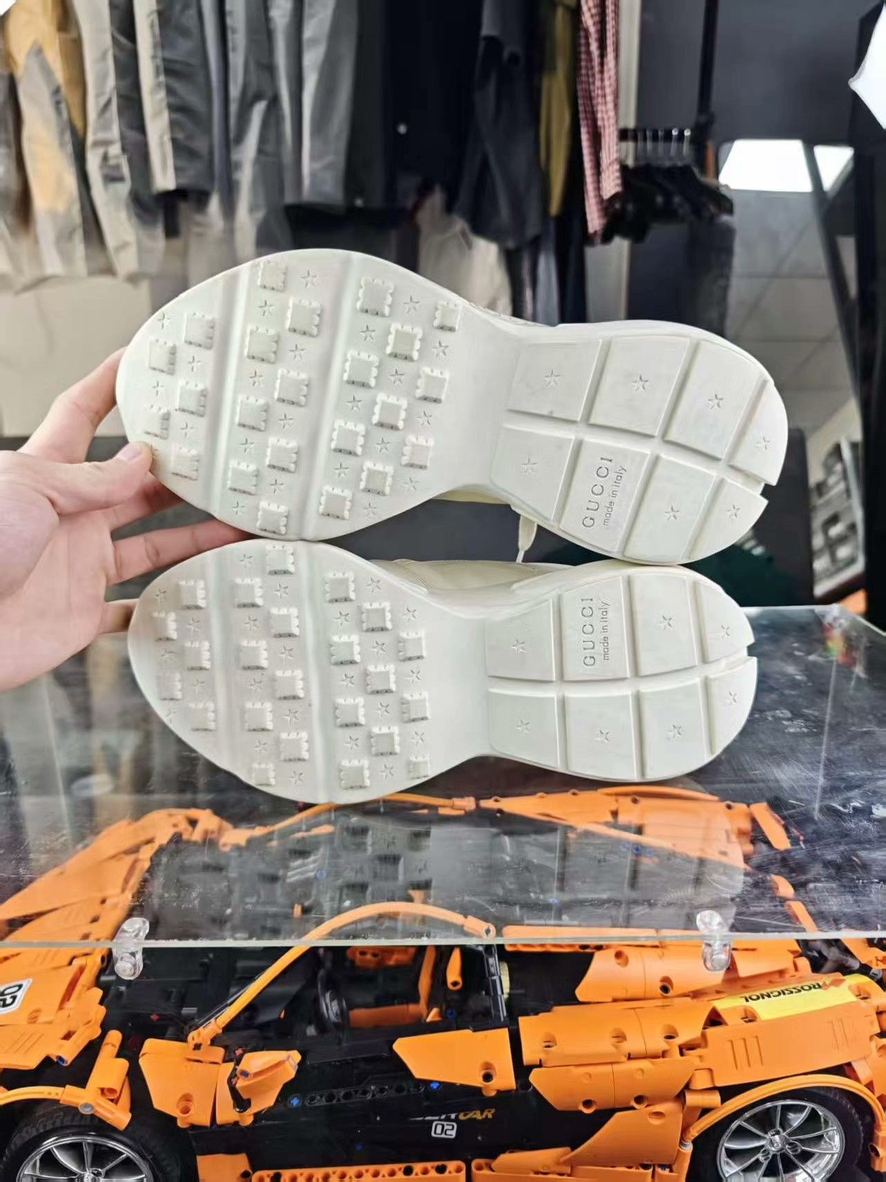 Gucci Gucci Printed Lowtop Sneakers 40 Men Size US 7.5 / EU 40-41 - 4 Thumbnail