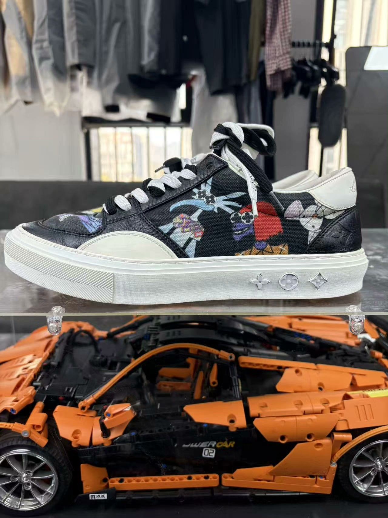 Louis Vuitton Louis Vuitton Graphic Black Lowtop Sneakers 40 Men Size US 7.5 / EU 40-41 - 7 Thumbnail