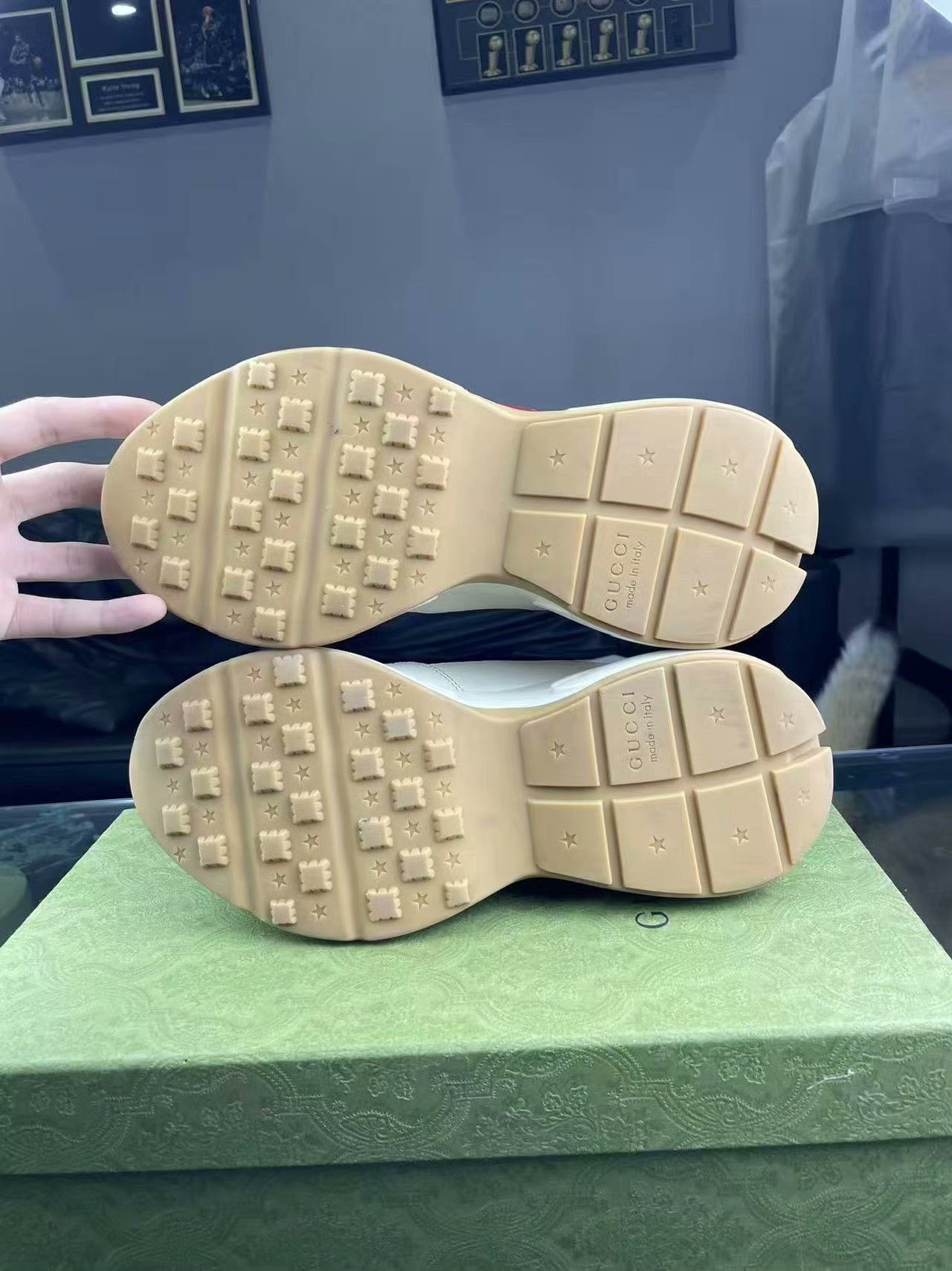 Gucci Gucci Collab Beige Lowtop Sneakers 40 Men Size US 7.5 / EU 40-41 - 4 Thumbnail
