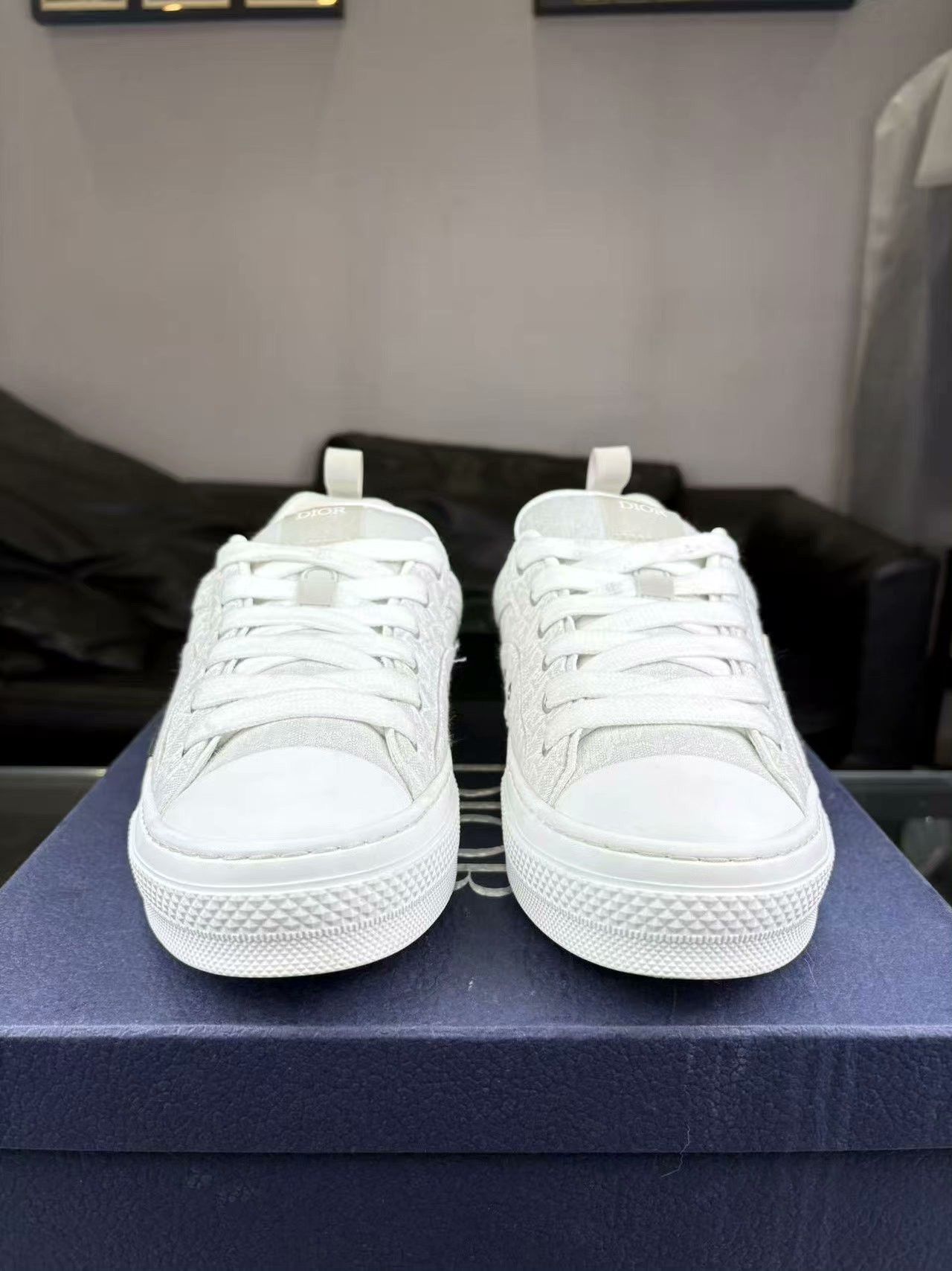 Dior Dior White Lowtop Sneakers 23 Women Size US 8 / IT 38 - 2 Thumbnail