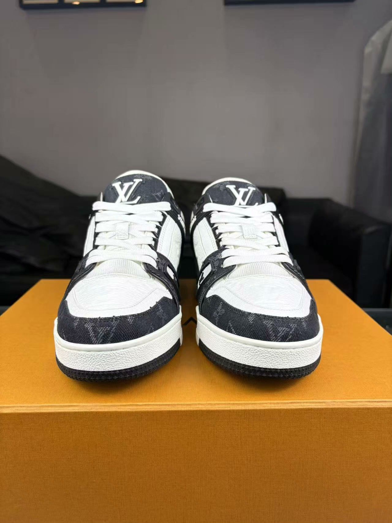 Louis Vuitton Louis Vuitton Training Denim Black Lowtop Sneakers 38 Men Size US 6 / EU 39 - 2 Thumbnail