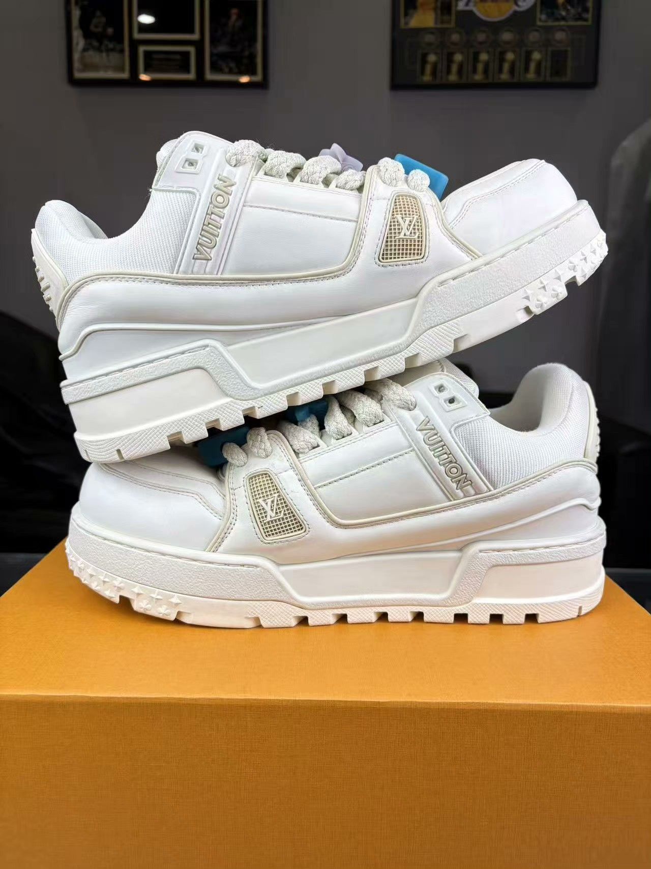 Louis Vuitton Louis Vuitton Training White Lowtop Sneakers 41 Men Size US 8.5 / EU 41-42 - 5 Thumbnail