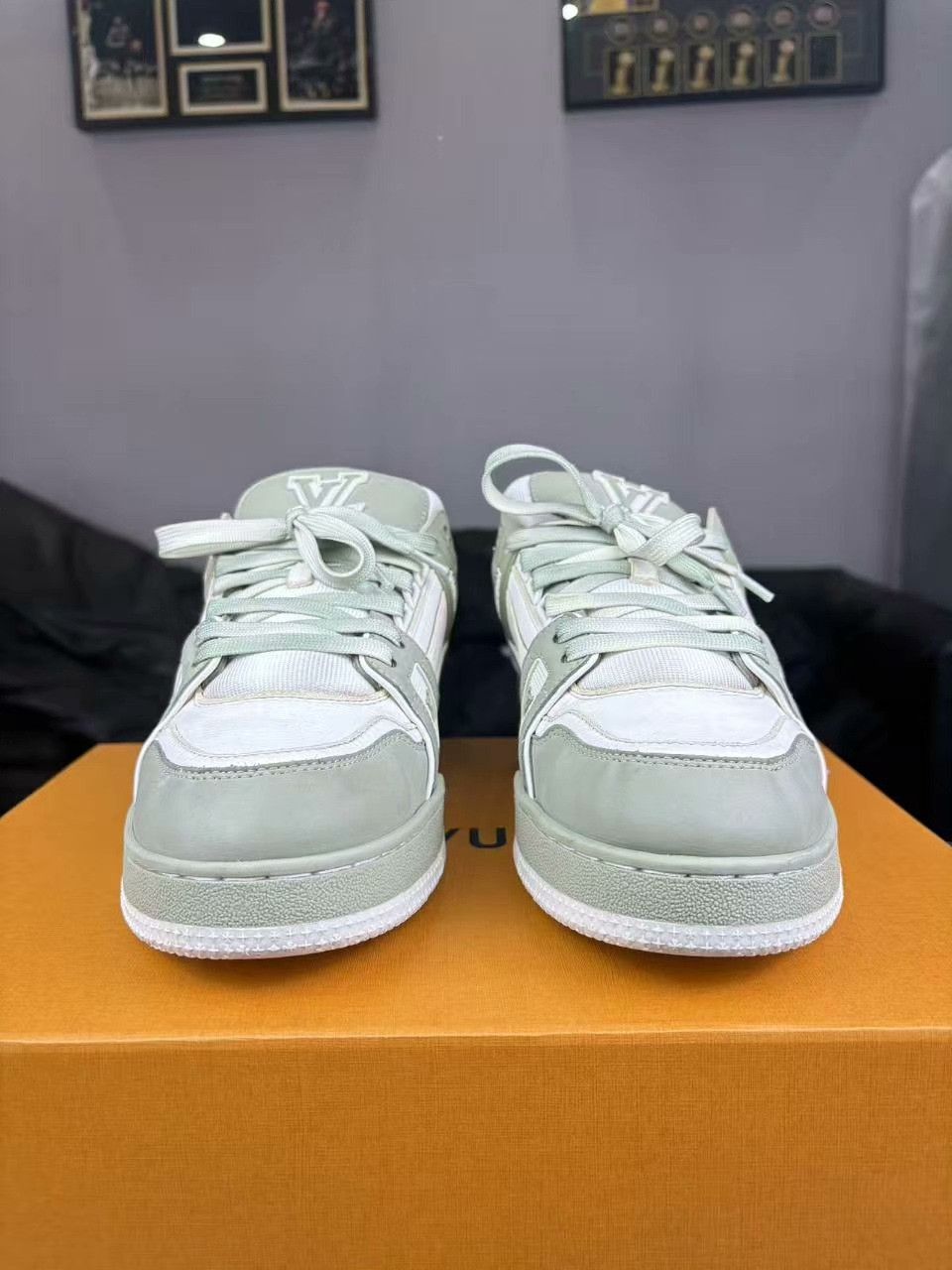 Louis Vuitton Louis Vuitton Training Green Lowtop Sneakers 41 Men Size US 8.5 / EU 41-42 - 2 Thumbnail