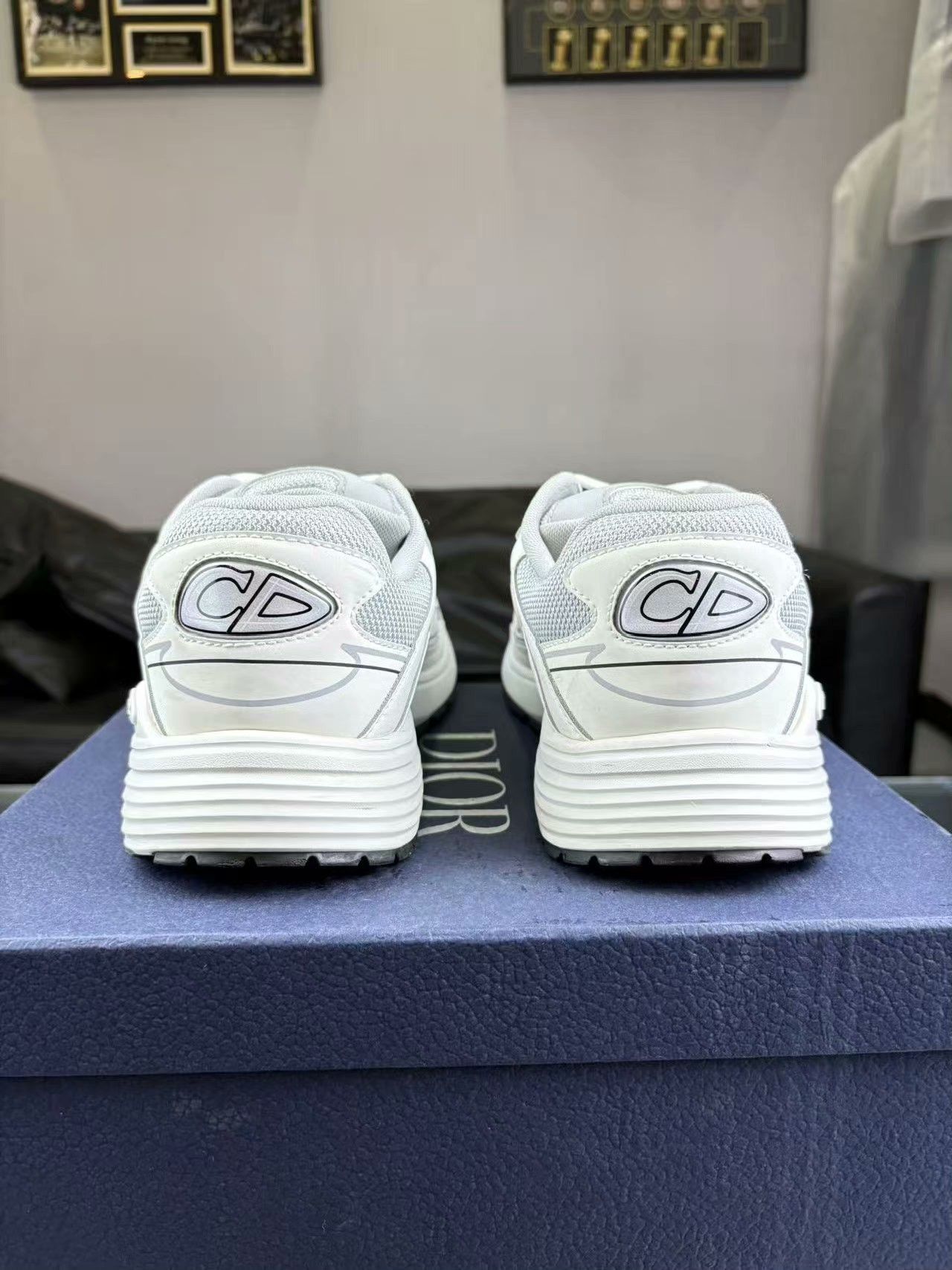 Dior Dior White Lowtop Sneakers 30 Men Size US 10 / EU 43 - 3 Thumbnail