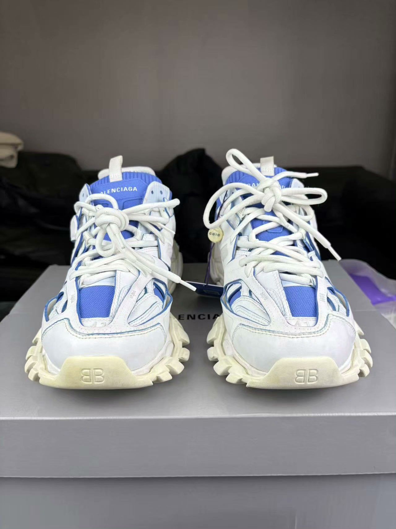 Balenciaga Balenciaga Blue Lowtop Sneakers 41 Men Size US 8.5 / EU 41-42 - 2 Thumbnail