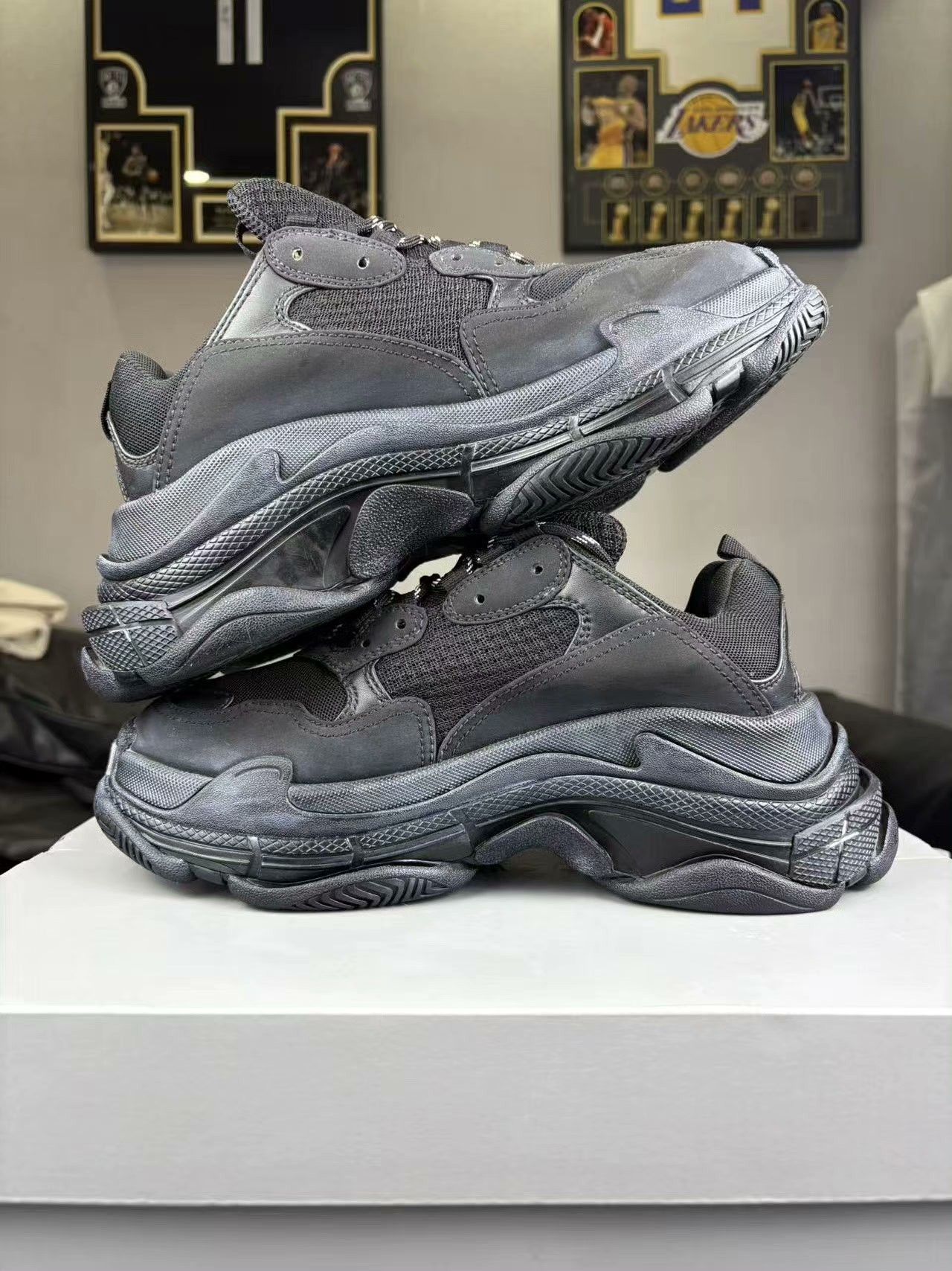 Balenciaga Balenciaga Black Lowtop Sneakers 39 Men Size US 6.5 / EU 39-40 - 5 Thumbnail