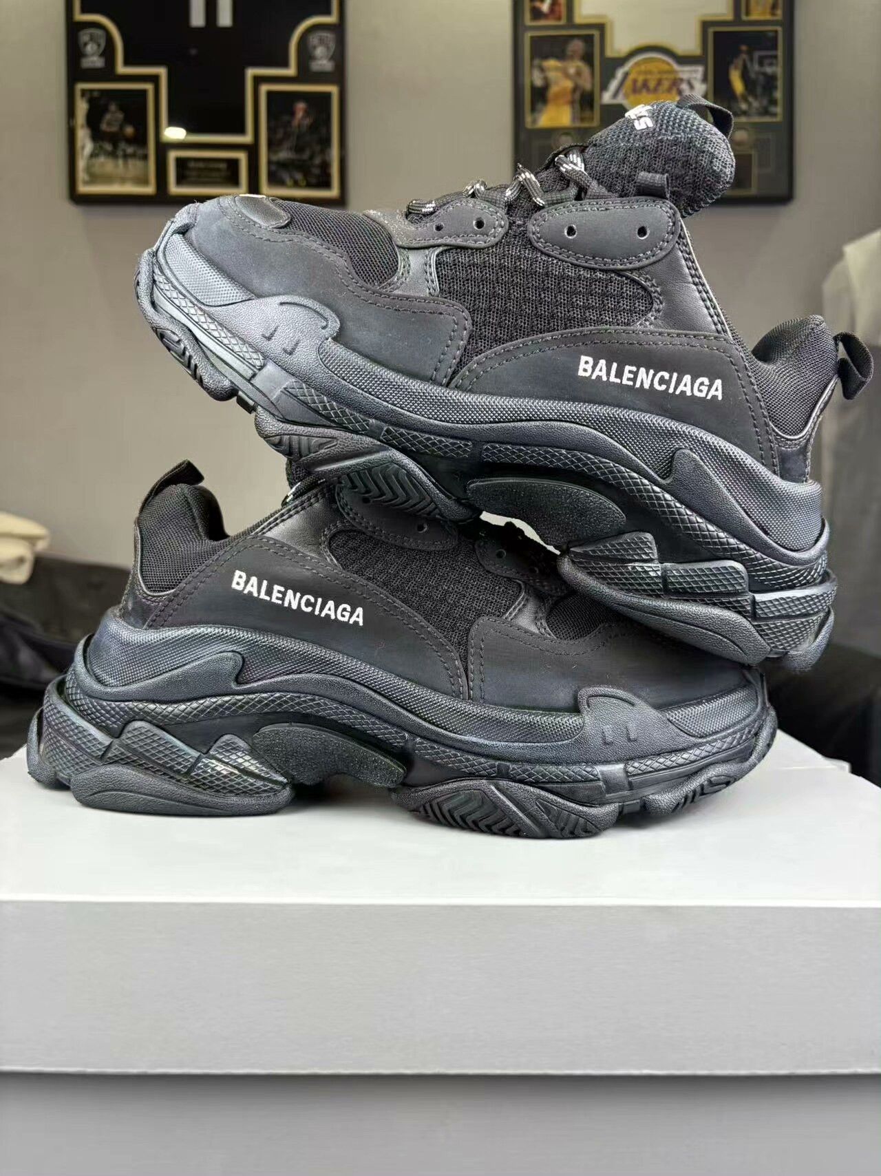 Balenciaga Balenciaga Black Lowtop Sneakers 39 Men Size US 6.5 / EU 39-40 - 6 Thumbnail