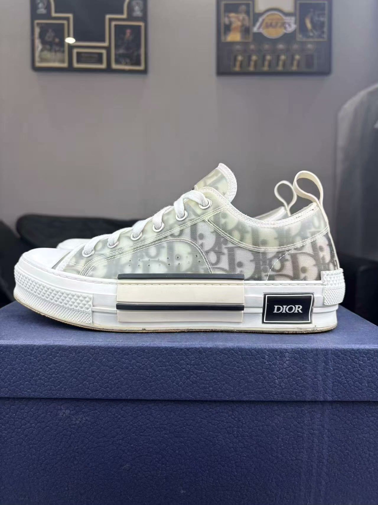 Dior Dior White Lowtop Sneakers 23 Women Size US 8 / IT 38 - 7 Thumbnail