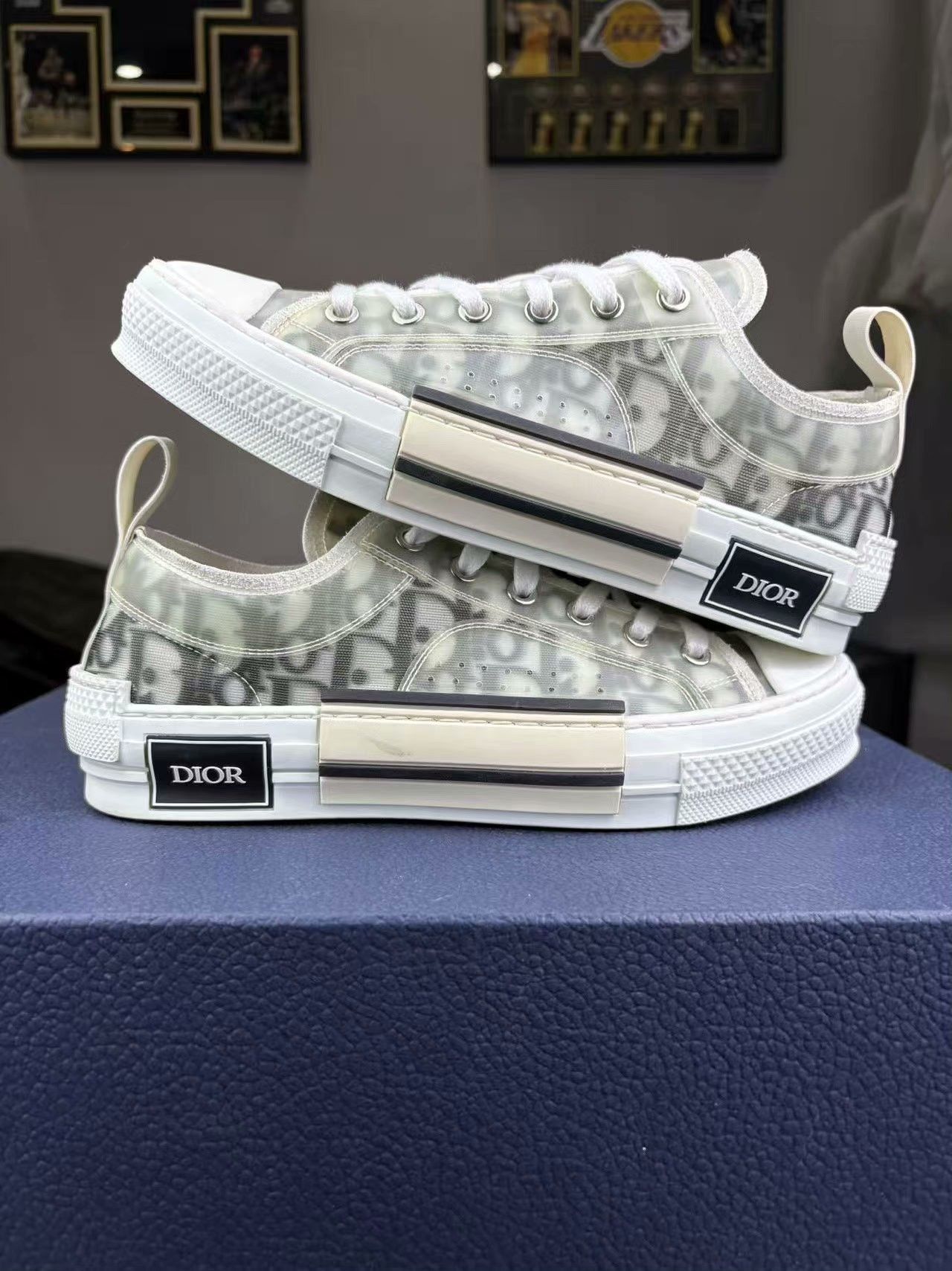 Dior Dior White Lowtop Sneakers 23 Women Size US 8 / IT 38 - 6 Thumbnail