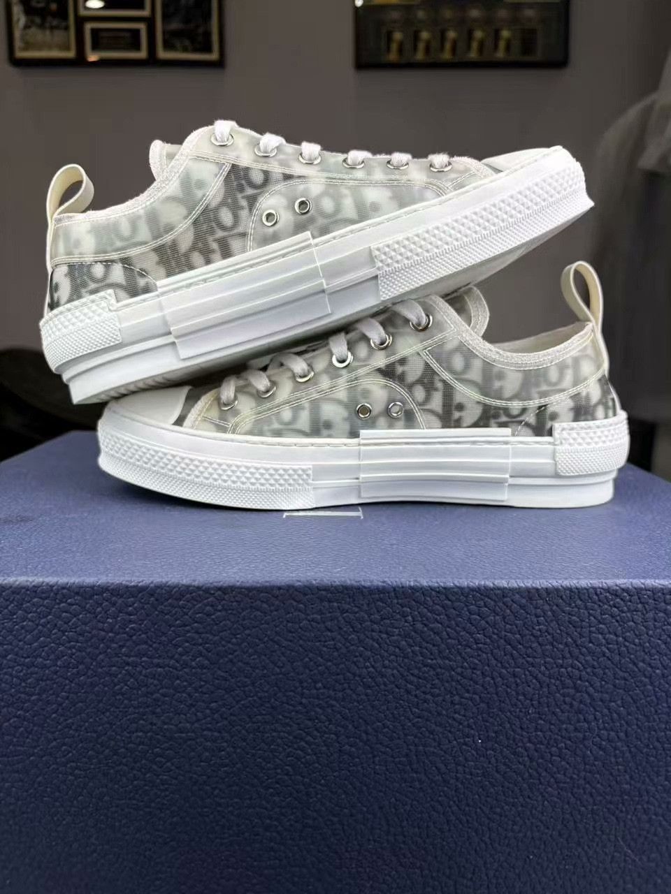 Dior Dior White Lowtop Sneakers 23 Women Size US 8 / IT 38 - 5 Thumbnail