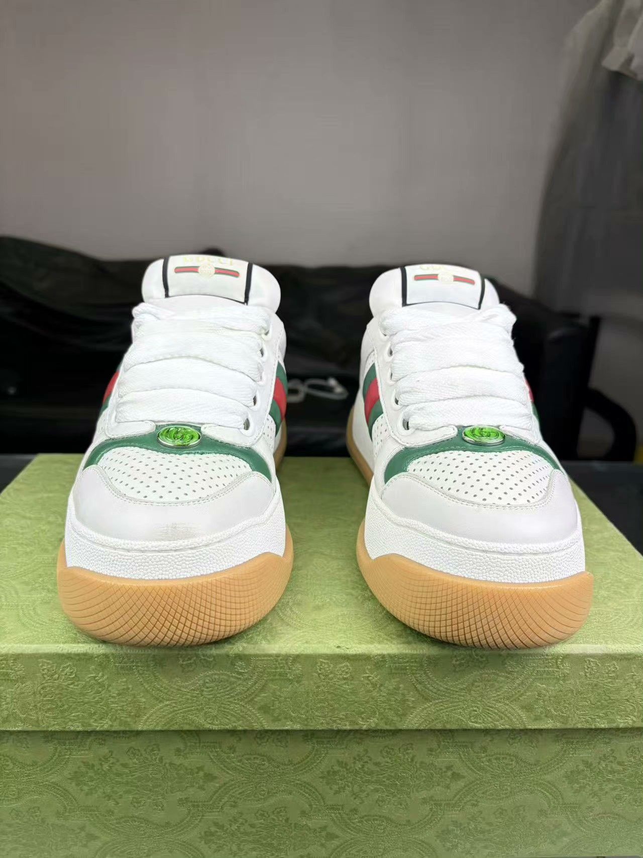 Gucci Gucci Limited Red Lowtop Sneakers 38 Women Size US 7.5 / IT 37.5 - 2 Thumbnail