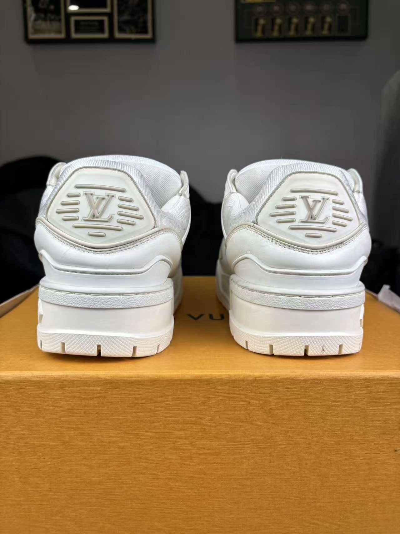 Louis Vuitton Louis Vuitton Training White Lowtop Sneakers 37 Women Size US 6.5 / IT 36.5 - 3 Thumbnail