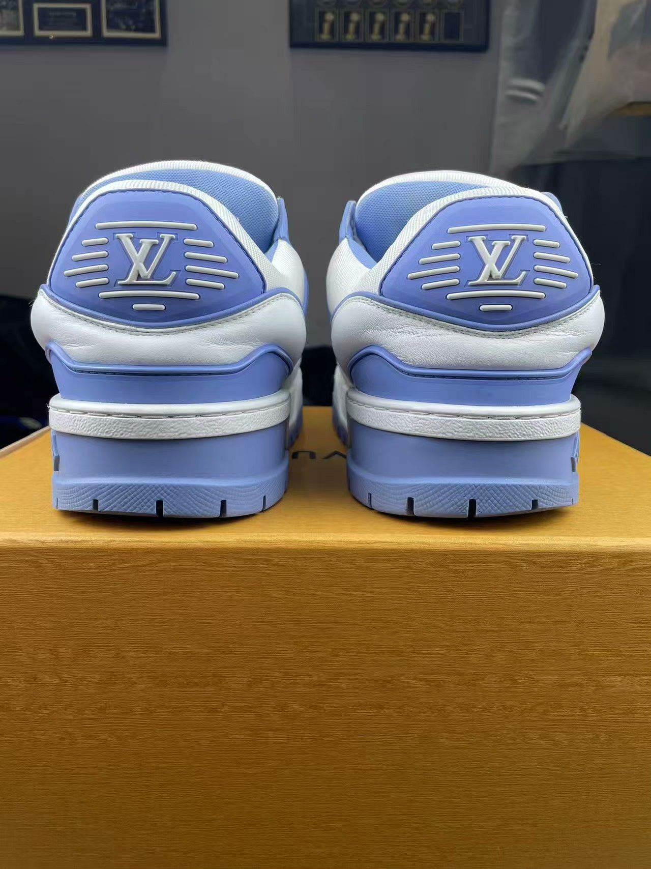 Louis Vuitton Louis Vuitton Training Blue Lowtop Sneakers 41 Men Size US 8.5 / EU 41-42 - 3 Thumbnail