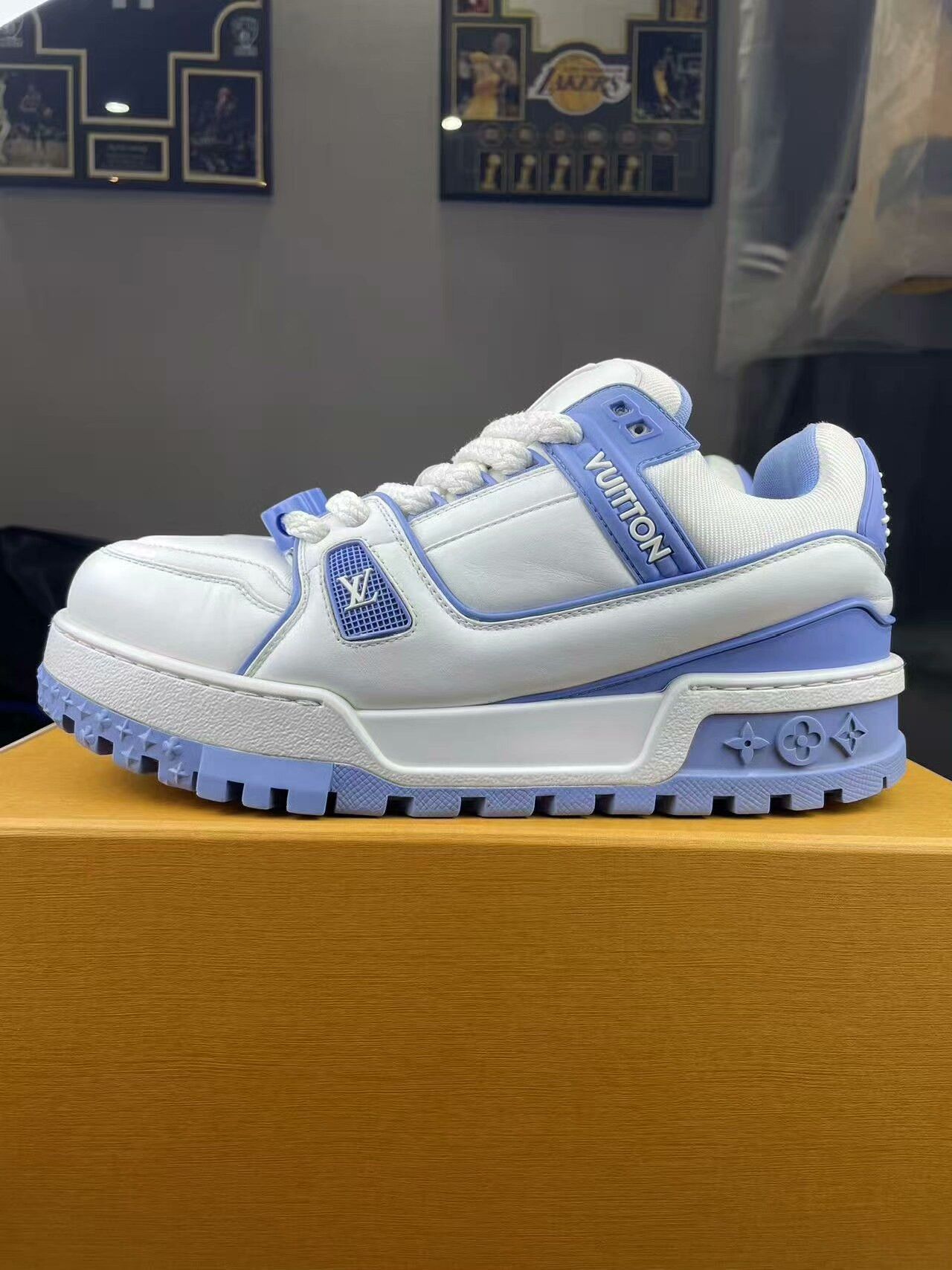 Louis Vuitton Louis Vuitton Training Blue Lowtop Sneakers 41 Men Size US 8.5 / EU 41-42 - 7 Thumbnail