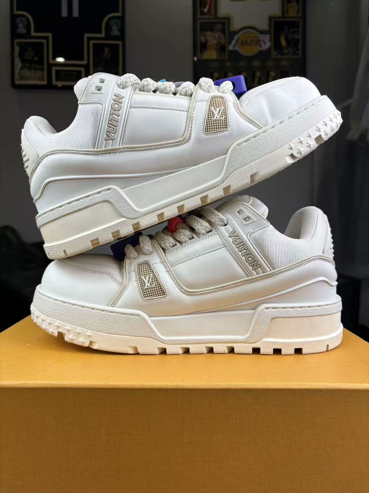 Louis Vuitton Louis Vuitton Training White Lowtop Sneakers 41 Men Size US 8.5 / EU 41-42 - 5 Thumbnail