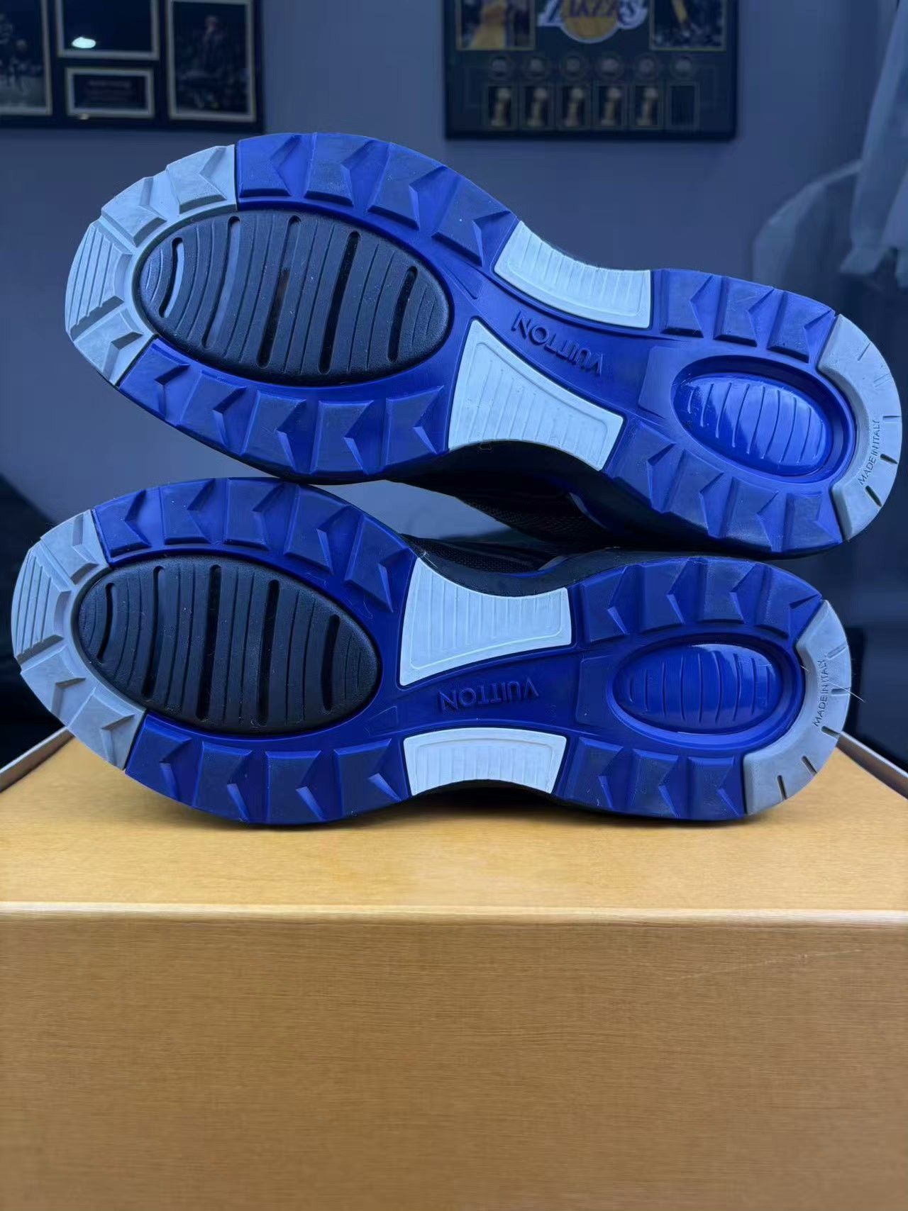 Louis Vuitton Louis Vuitton Running Blue Lowtop Sneakers 42 Men Size US 9 / EU 42 - 4 Thumbnail