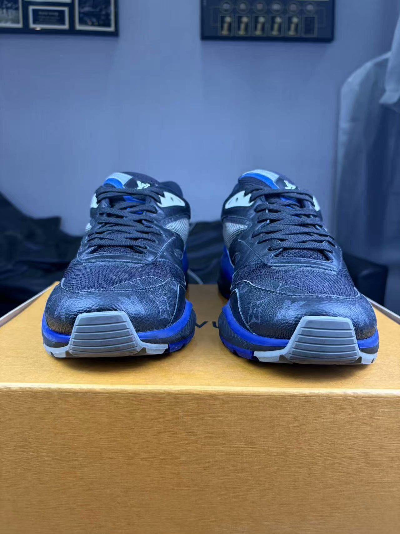 Louis Vuitton Louis Vuitton Running Blue Lowtop Sneakers 42 Men Size US 9 / EU 42 - 2 Thumbnail