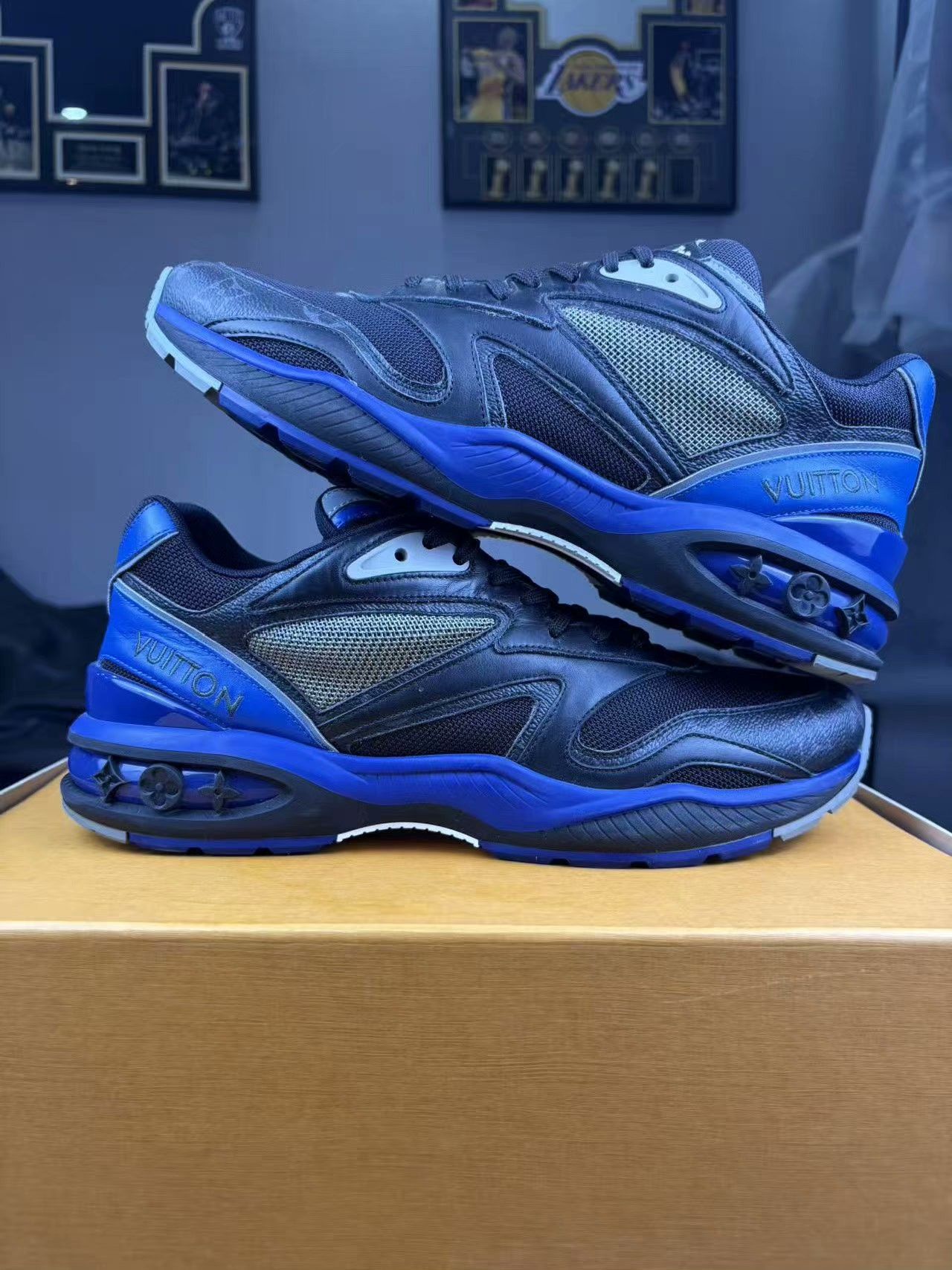 Louis Vuitton Louis Vuitton Running Blue Lowtop Sneakers 42 Men Size US 9 / EU 42 - 6 Thumbnail