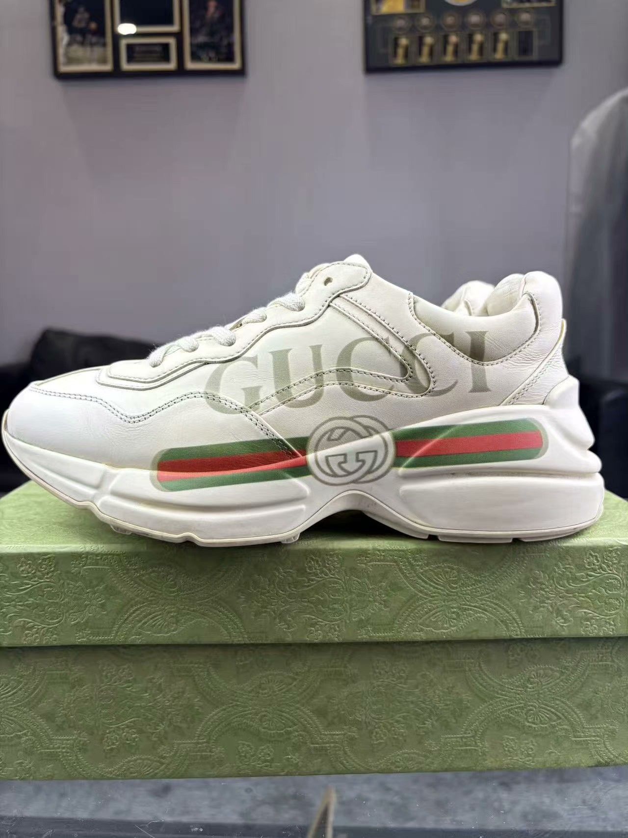 Gucci Gucci Printed Lowtop Sneakers 37 Women Size US 6.5 / IT 36.5 - 7 Thumbnail
