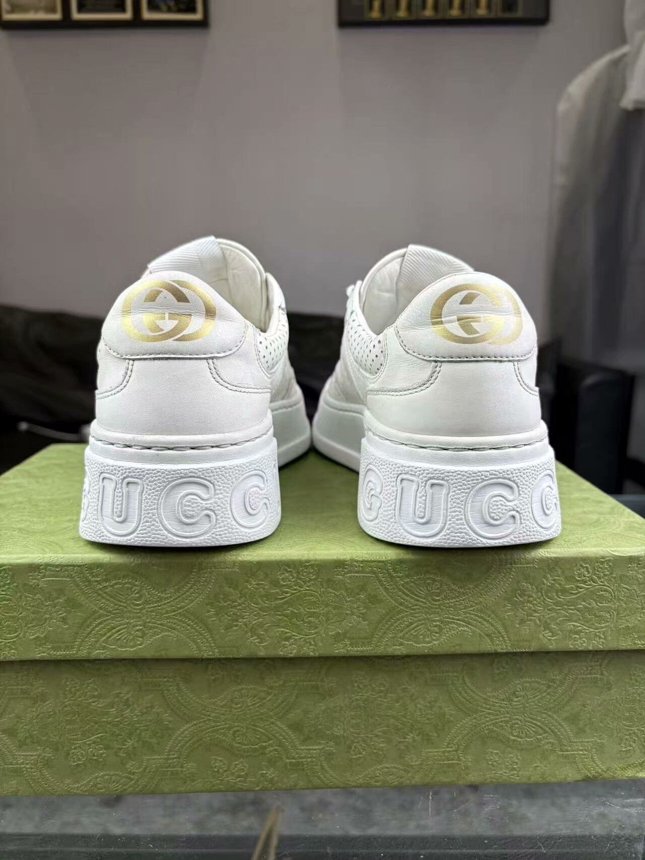 Gucci Gucci White Lowtop Sneakers 36 Women Size US 6 / IT 36 - 3 Thumbnail