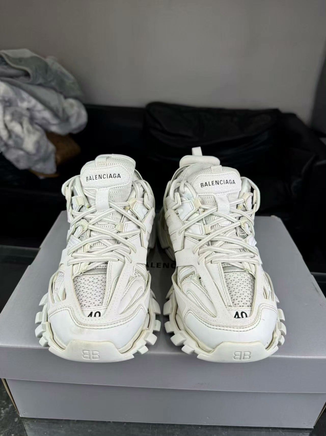 Balenciaga Balenciaga White Lowtop Sneakers 40 Men Size US 7.5 / EU 40-41 - 2 Thumbnail