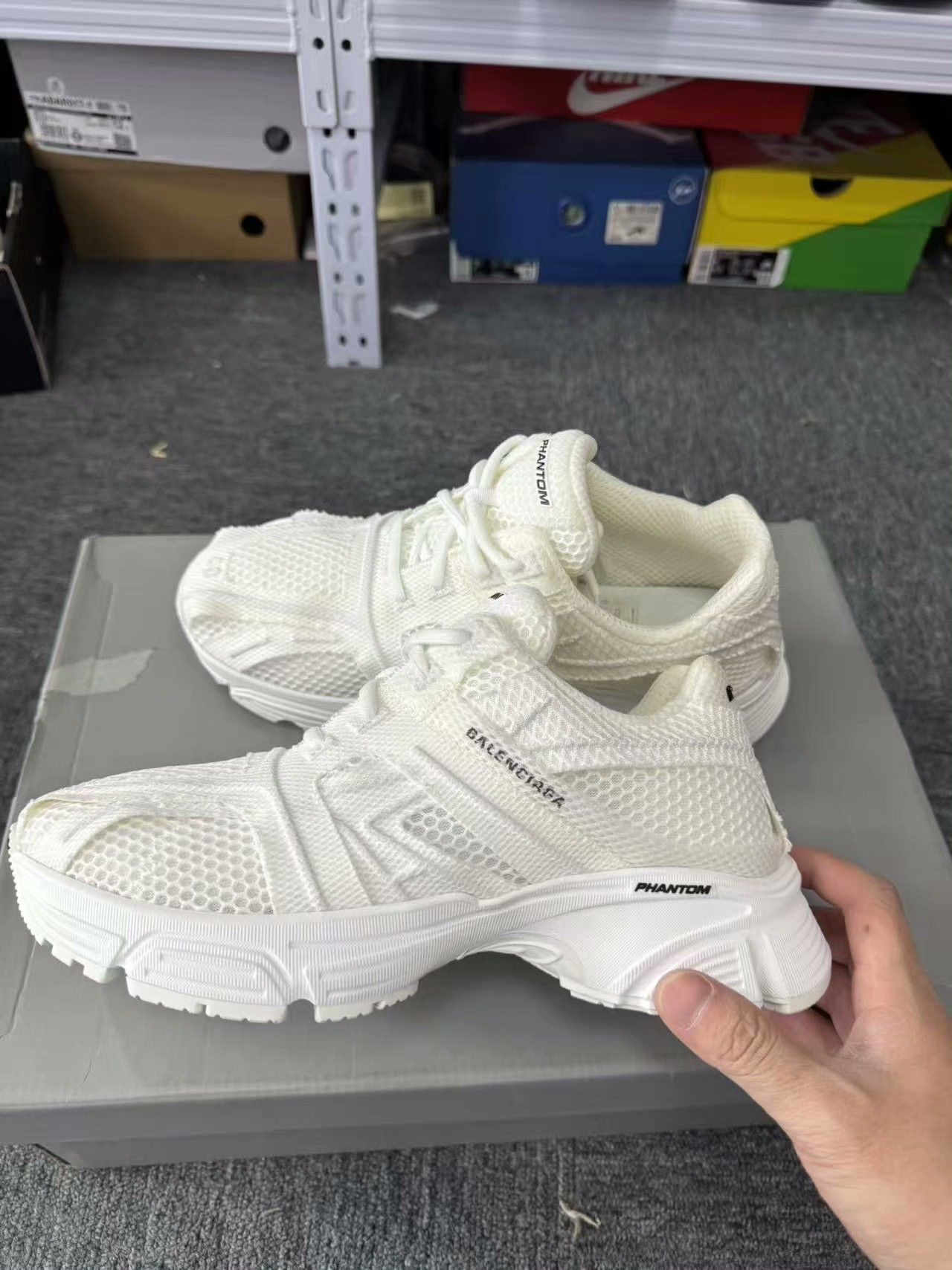 Balenciaga Balenciaga White Lowtop Sneakers 40 Men Size US 7.5 / EU 40-41 - 3 Thumbnail