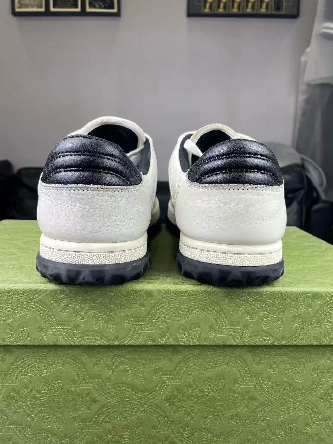 Gucci Gucci Distressed Black Lowtop Sneakers 40.5 Men Size US 8 / EU 41 - 3 Thumbnail