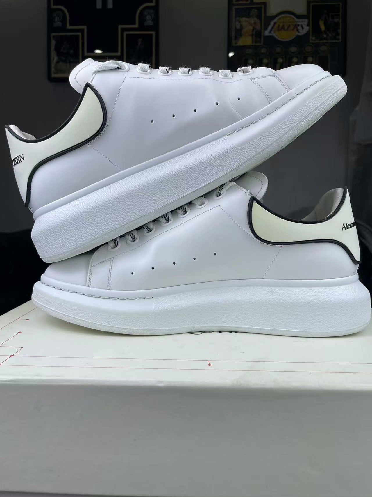 Alexander McQueen Alexander McQueen Black Lowtop Sneakers 41 Men Size US 8.5 / EU 41-42 - 5 Thumbnail