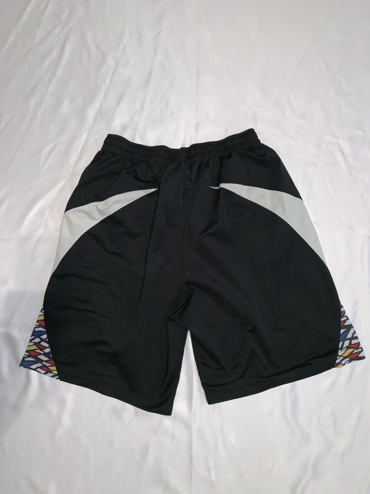 Nike bugs bunny shorts best sale