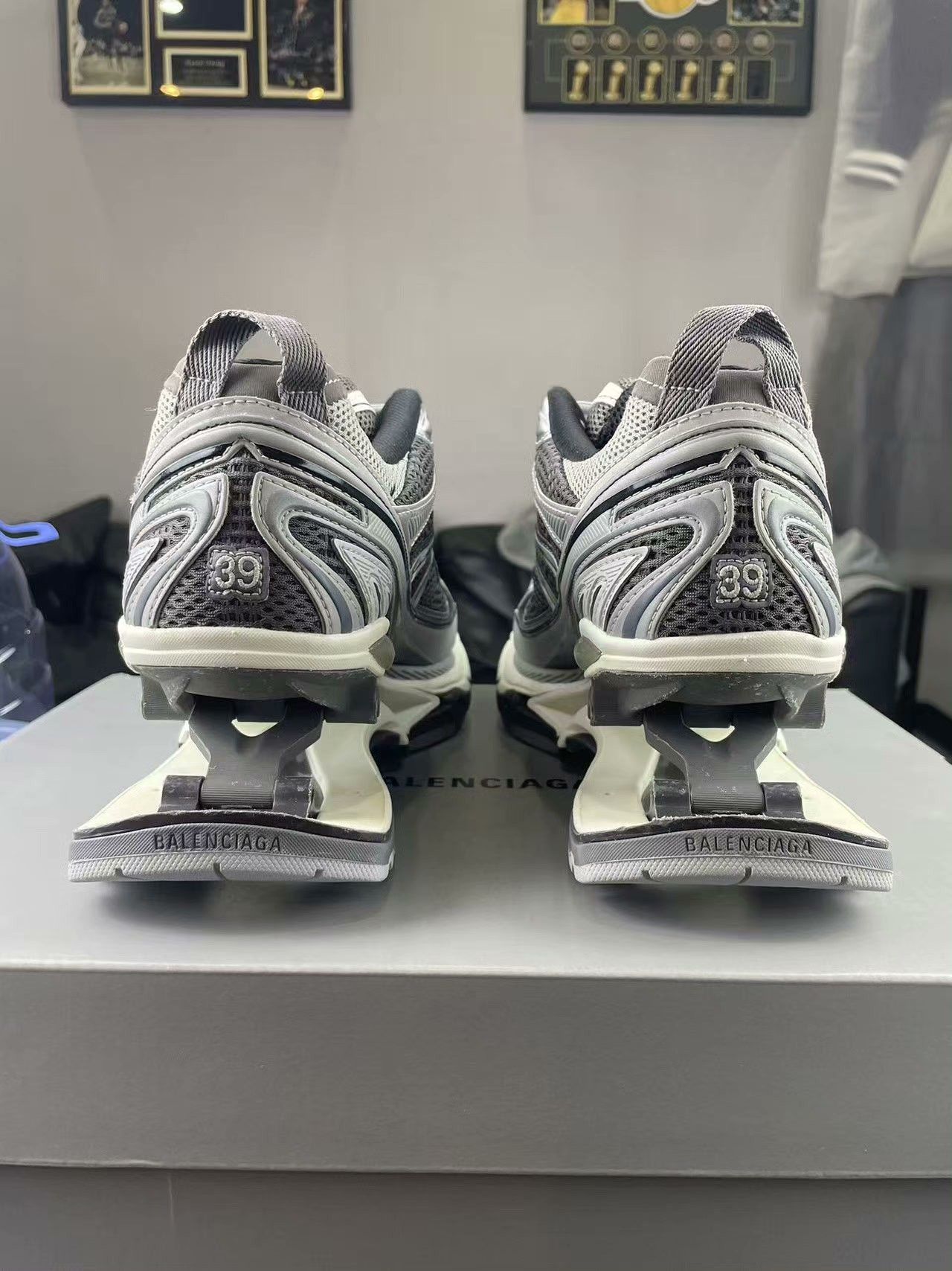 Balenciaga Balenciaga Lowtop Sneakers 39 Men Size US 6.5 / EU 39-40 - 4 Thumbnail