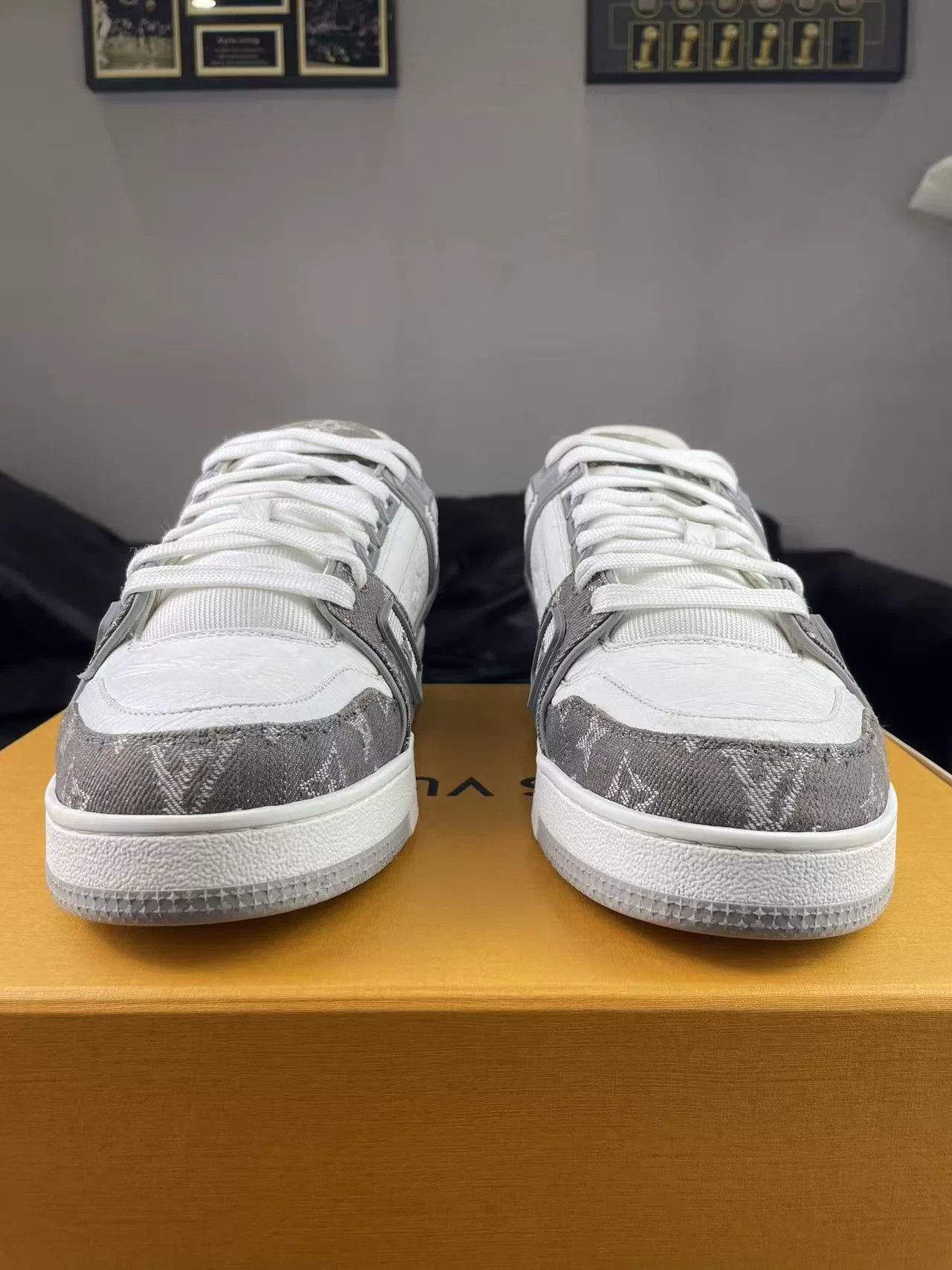 Louis Vuitton Louis Vuitton Training Denim Gray Lowtop Sneakers 41 Men Size US 8.5 / EU 41-42 - 2 Thumbnail
