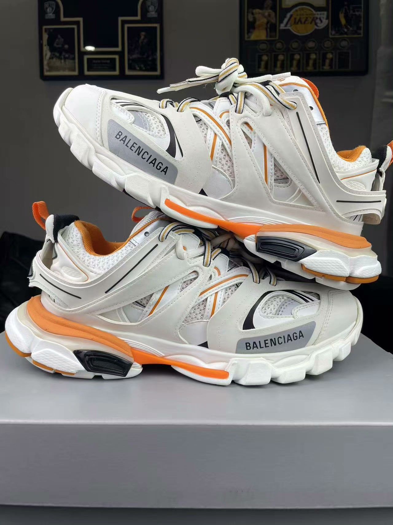 Balenciaga Balenciaga White Lowtop Sneakers 40 Men Size US 7.5 / EU 40-41 - 6 Thumbnail