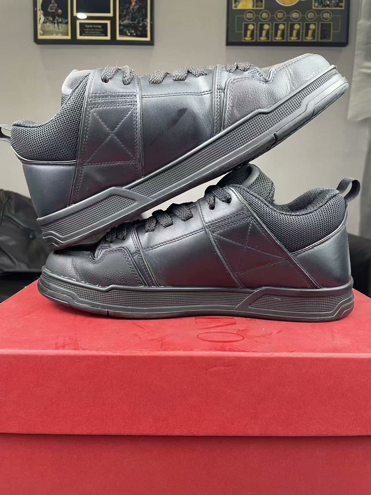 Valentino Valentino Black Lowtop Sneakers 41 Men Size US 8.5 / EU 41-42 - 5 Thumbnail