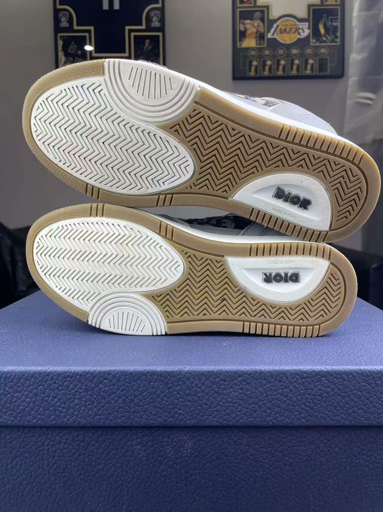 Dior Dior White Lowtop Sneakers 27 Women Size US 8 / IT 38 - 4 Thumbnail