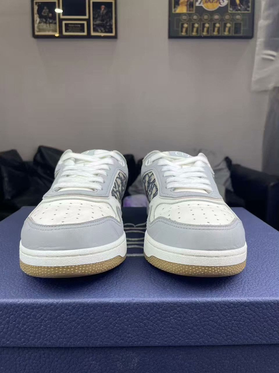 Dior Dior White Lowtop Sneakers 27 Women Size US 8 / IT 38 - 2 Thumbnail