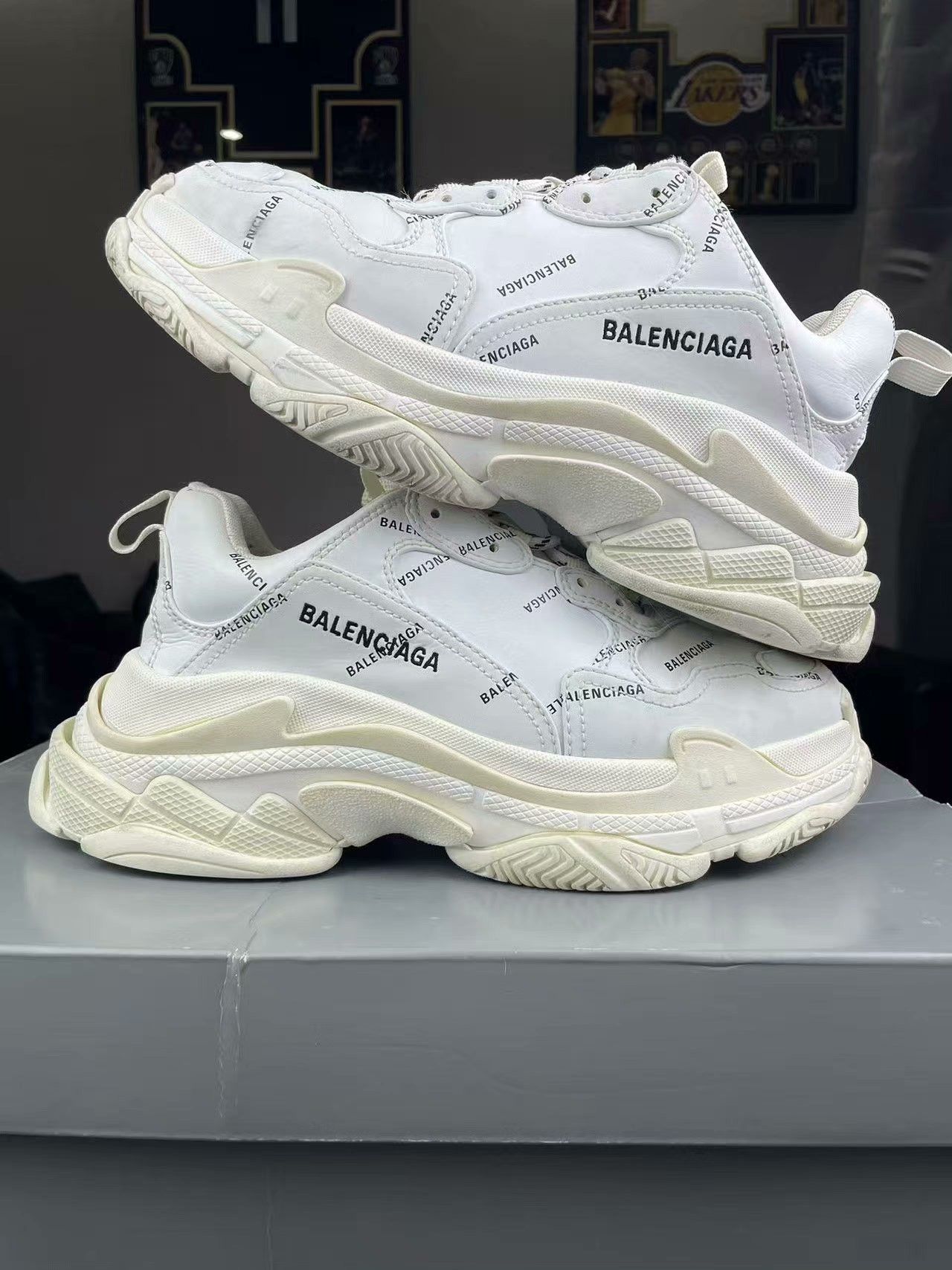Balenciaga Balenciaga White Lowtop Sneakers S Men Size US 10 / EU 43 - 6 Thumbnail