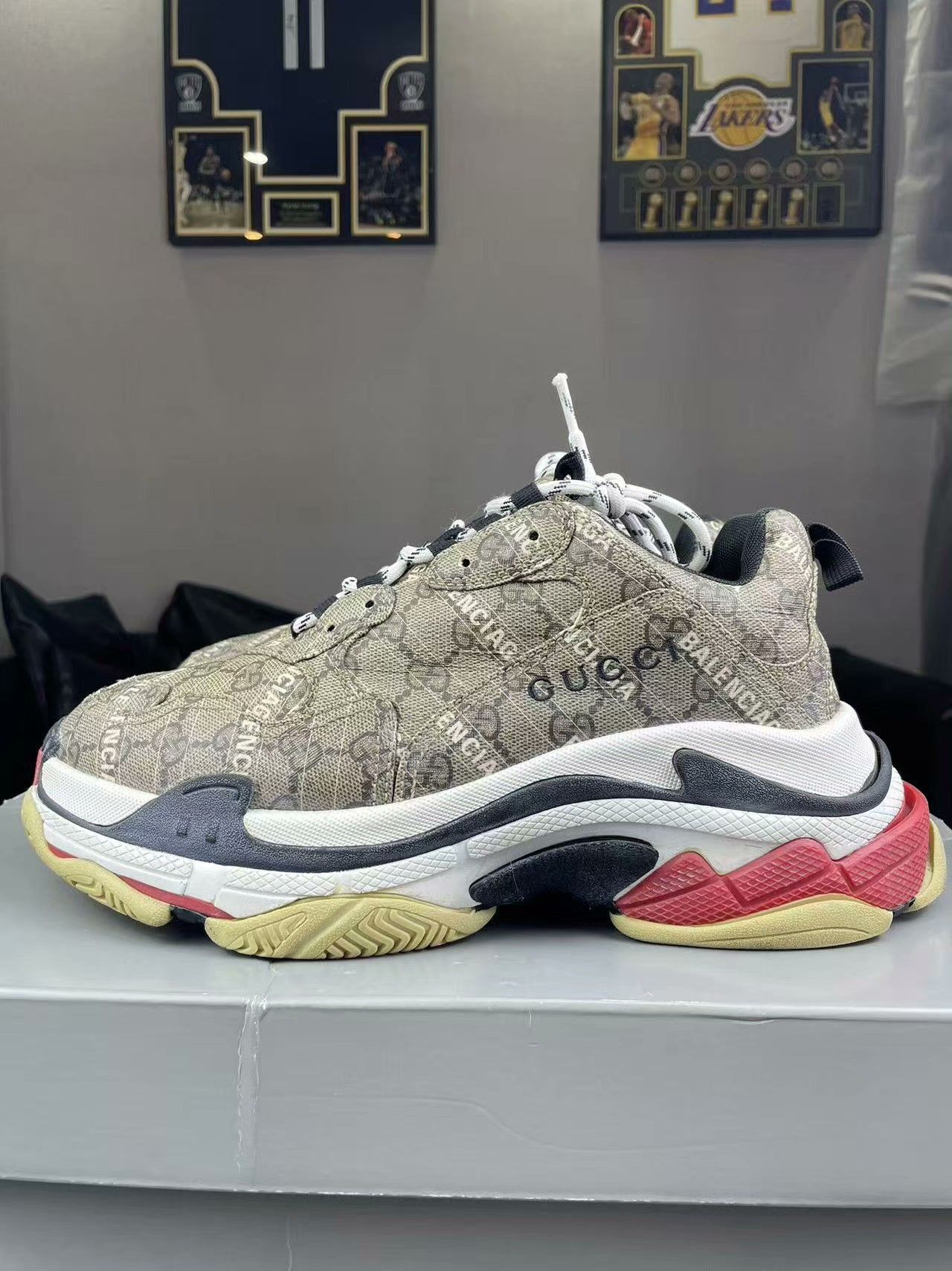 Balenciaga Balenciaga Lowtop Sneakers S Men Size US 10 / EU 43 - 7 Thumbnail