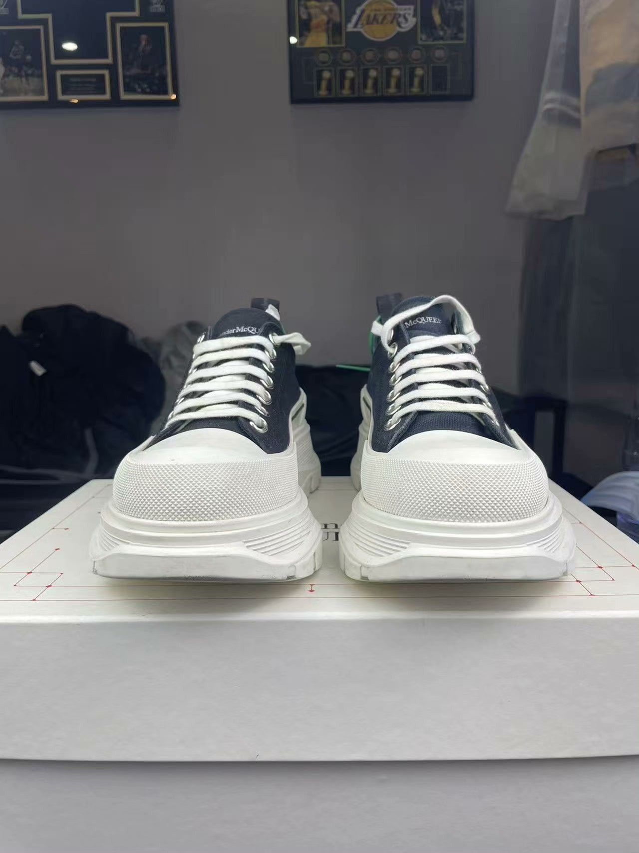 Alexander McQueen Alexander McQueen Lowtop Sneakers 41 Men Size US 8.5 / EU 41-42 - 2 Thumbnail