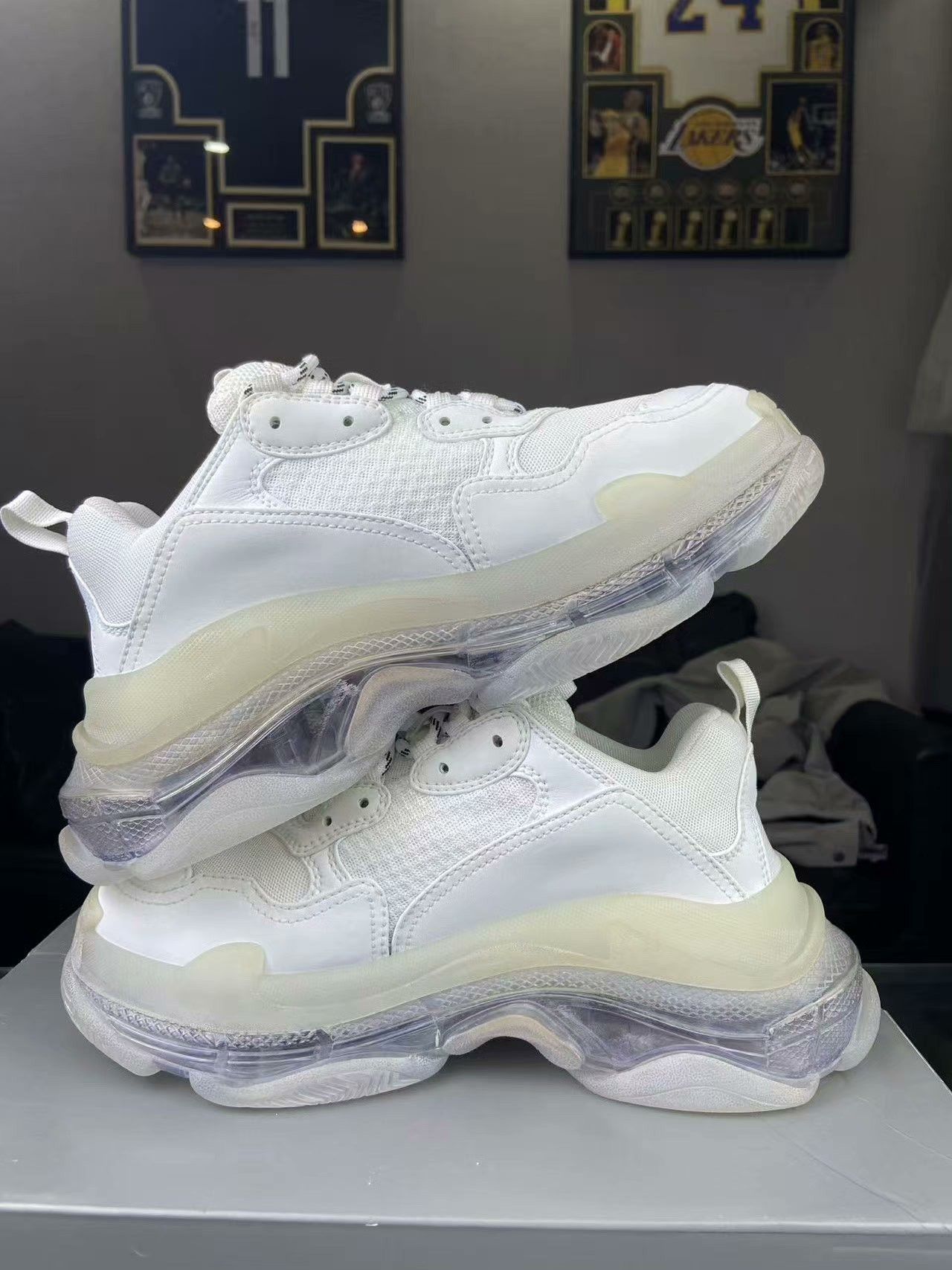 Balenciaga Balenciaga Clear White Lowtop Sneakers S Men Size US 10 / EU 43 - 5 Thumbnail