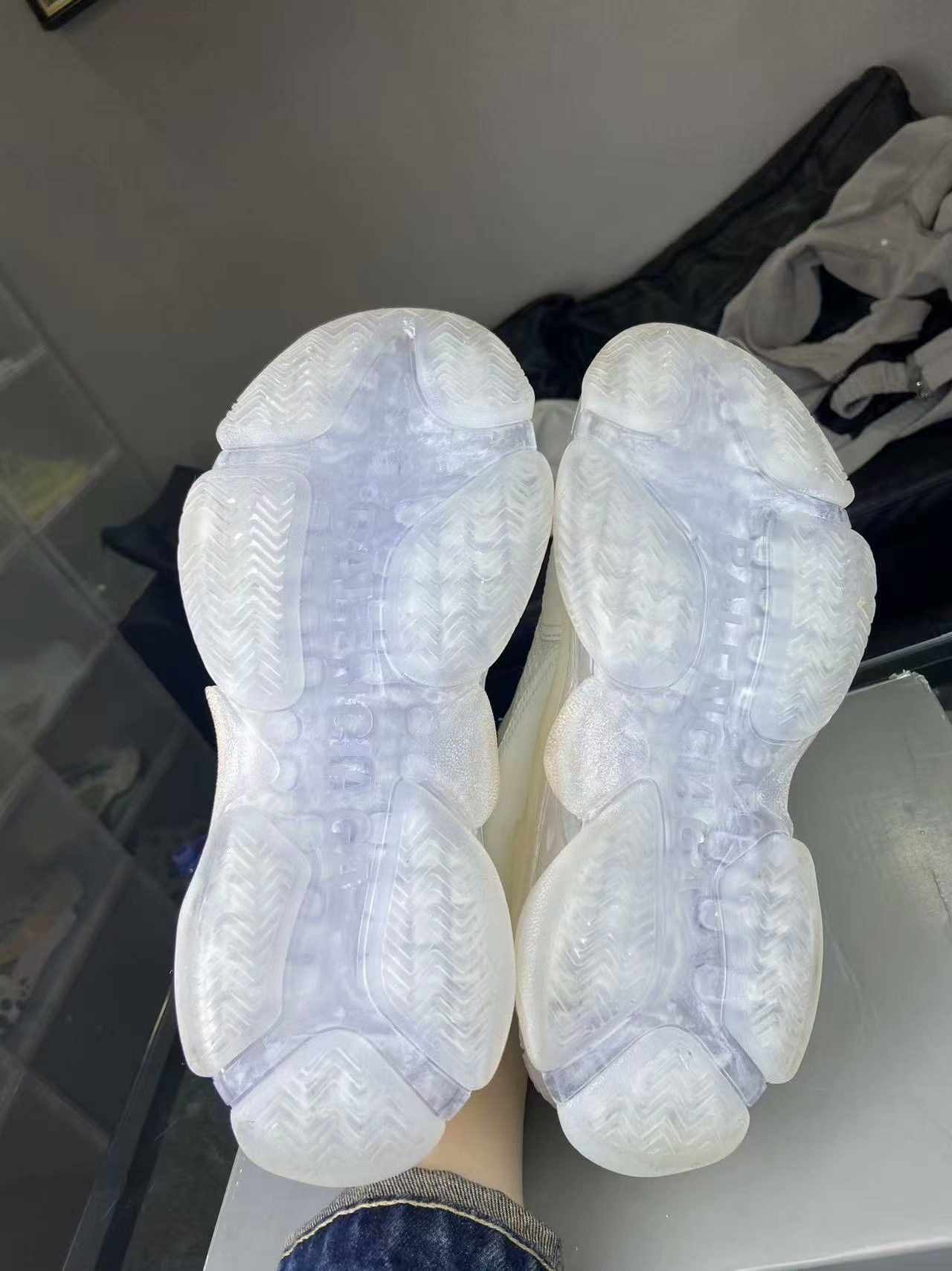 Balenciaga Balenciaga Clear White Lowtop Sneakers S Men Size US 10 / EU 43 - 4 Thumbnail